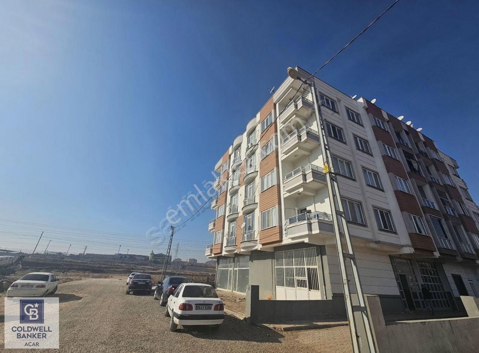 Haliliye Dağeteği Satılık Daire Coldwell Bankerden Şehir Hastahanesine 1.5 Km 2+1 Kiracılı Daire