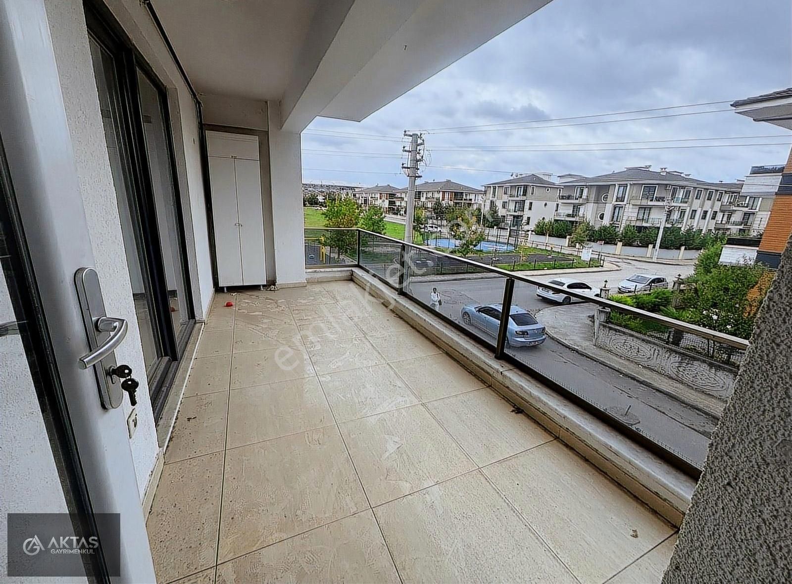 Adapazarı Güneşler Merkez Satılık Daire Güneşlerde Stadın Yakınında Harika 3+1 120m2 Daire