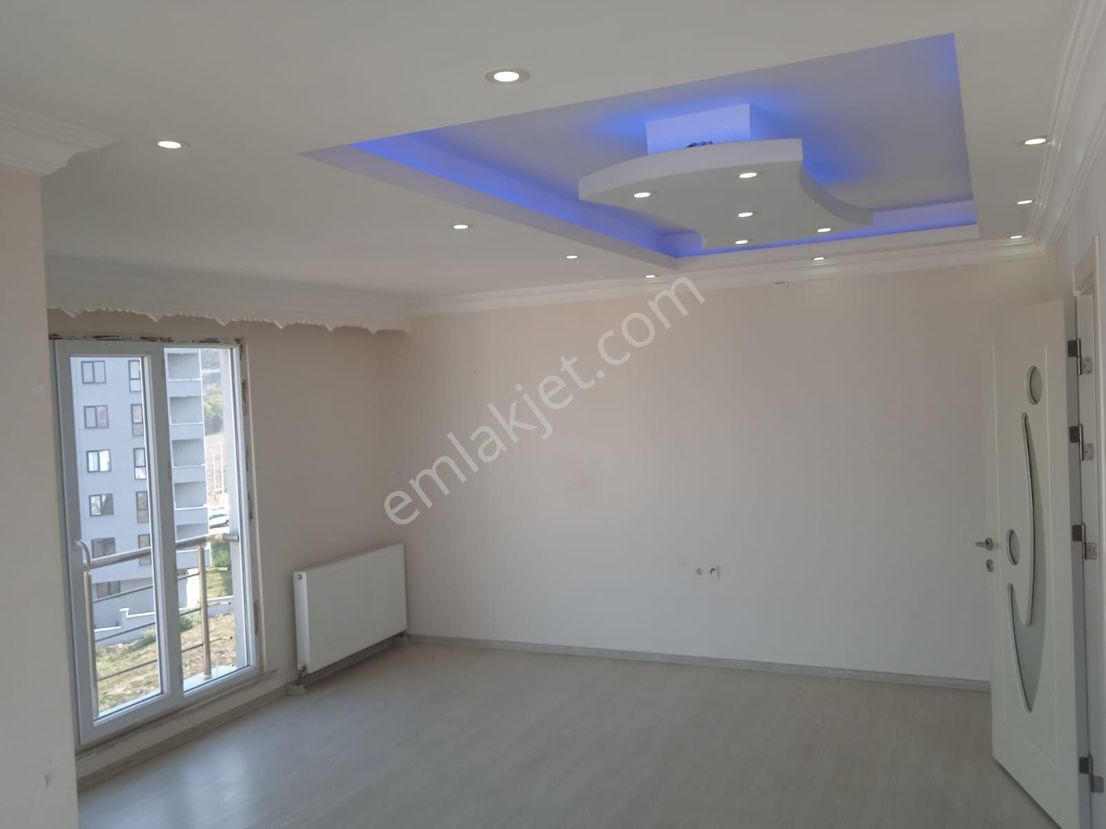 Çerkezköy İstasyon Kiralık Daire İstasyon 2+1 Geniş İskanlı Arakat Daire