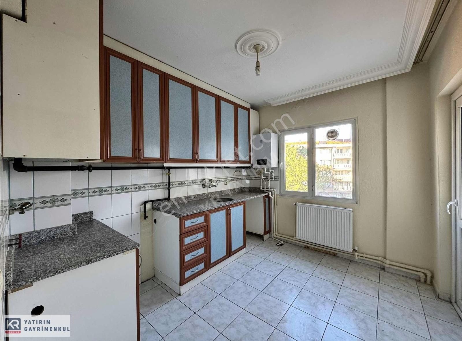 Merkezefendi Karaman Kiralık Daire Kr Yatırım'dan Karamanda Park Cepheli Balkonlu Ara Kat 2+1 Daire