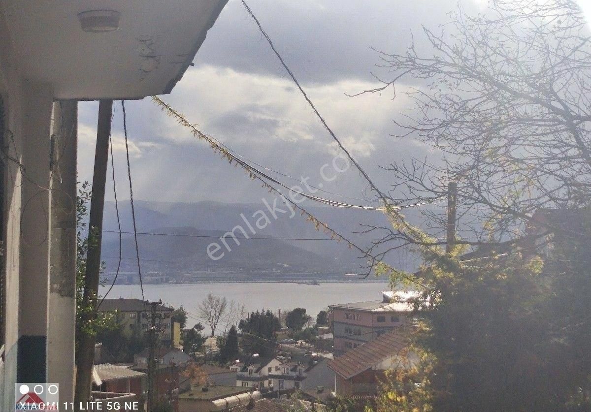 İzmit Kocatepe Kiralık Daire İzmit Kuruçeşme Kocatepe Mahallesinde Kiralık Daire