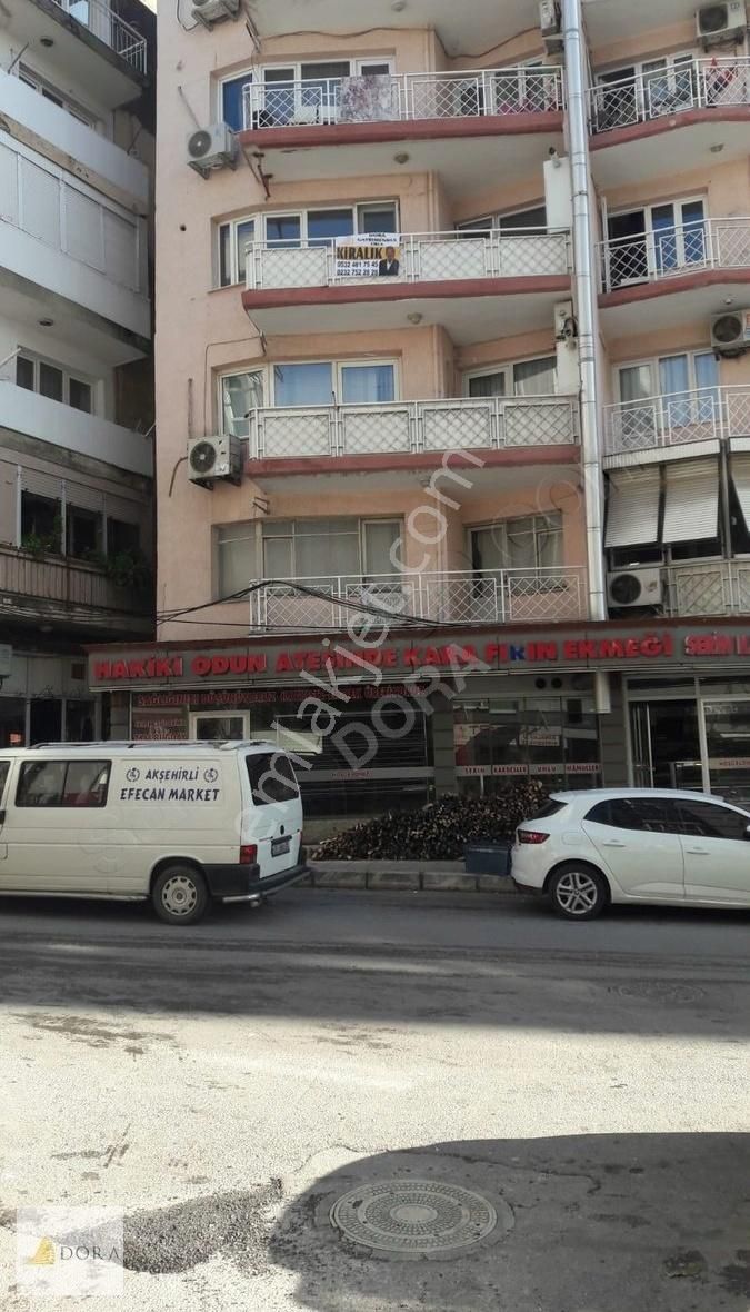 Karabağlar Vatan Kiralık Daire Yeşilyurt Vatan Mah. Hastaneye Yakın 3+1 135m2 Kiralık Daire