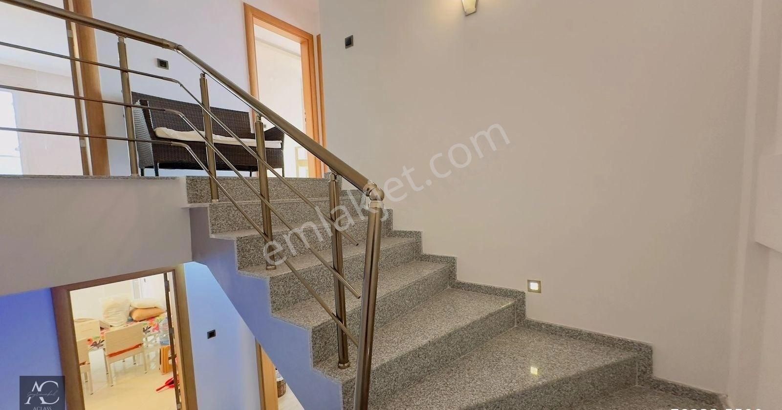 Butik Bır Sıte Icerısınde-sahıle Yakın-denız Manzaralı-sosyal Donanımlı-lüx- Esyalı-bahçe Dublex - Görsel 9