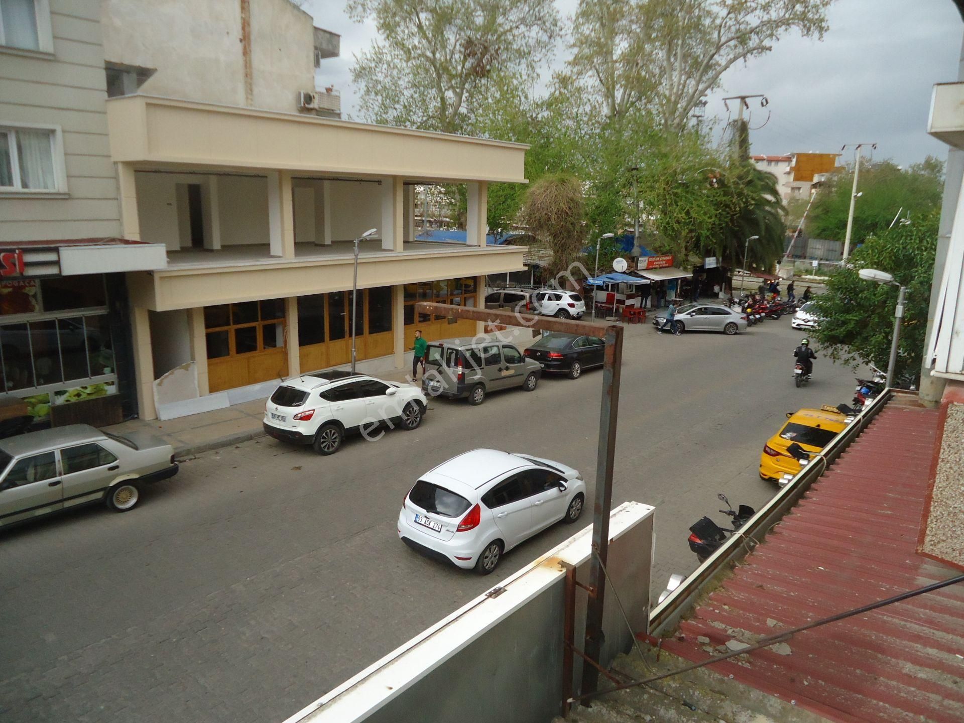 Salihli İstasyonda Namık Kemal Mah.ferah Cad. 3+1 100m2 İçi Tadilatlı Ara Kat - Görsel 24