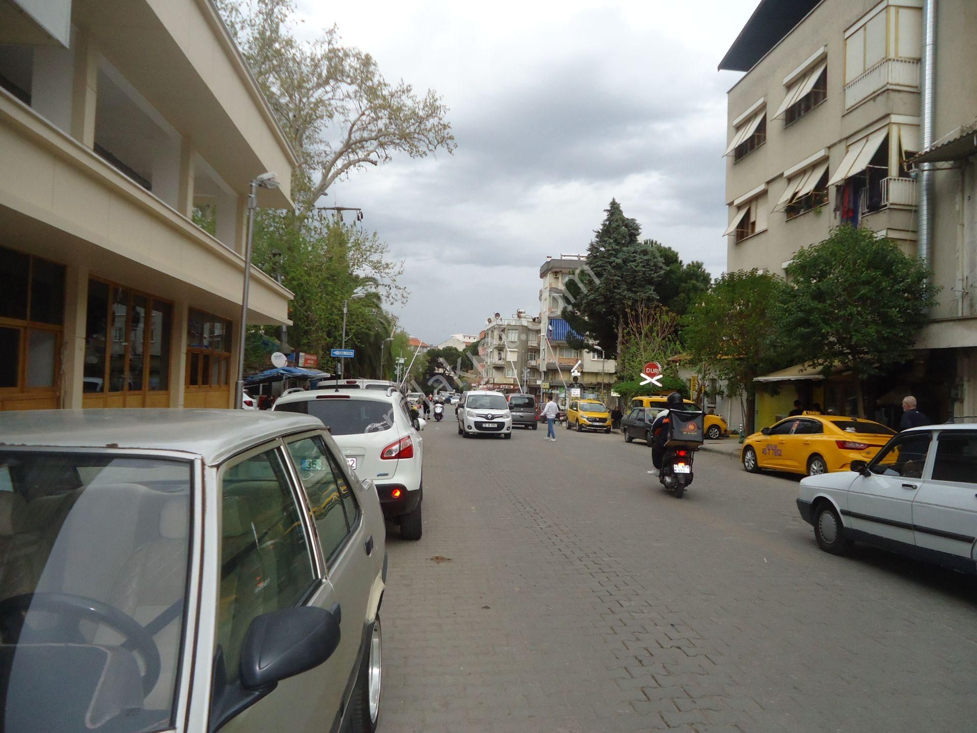 Salihli İstasyonda Namık Kemal Mah.ferah Cad. 3+1 100m2 İçi Tadilatlı Ara Kat - Görsel 8