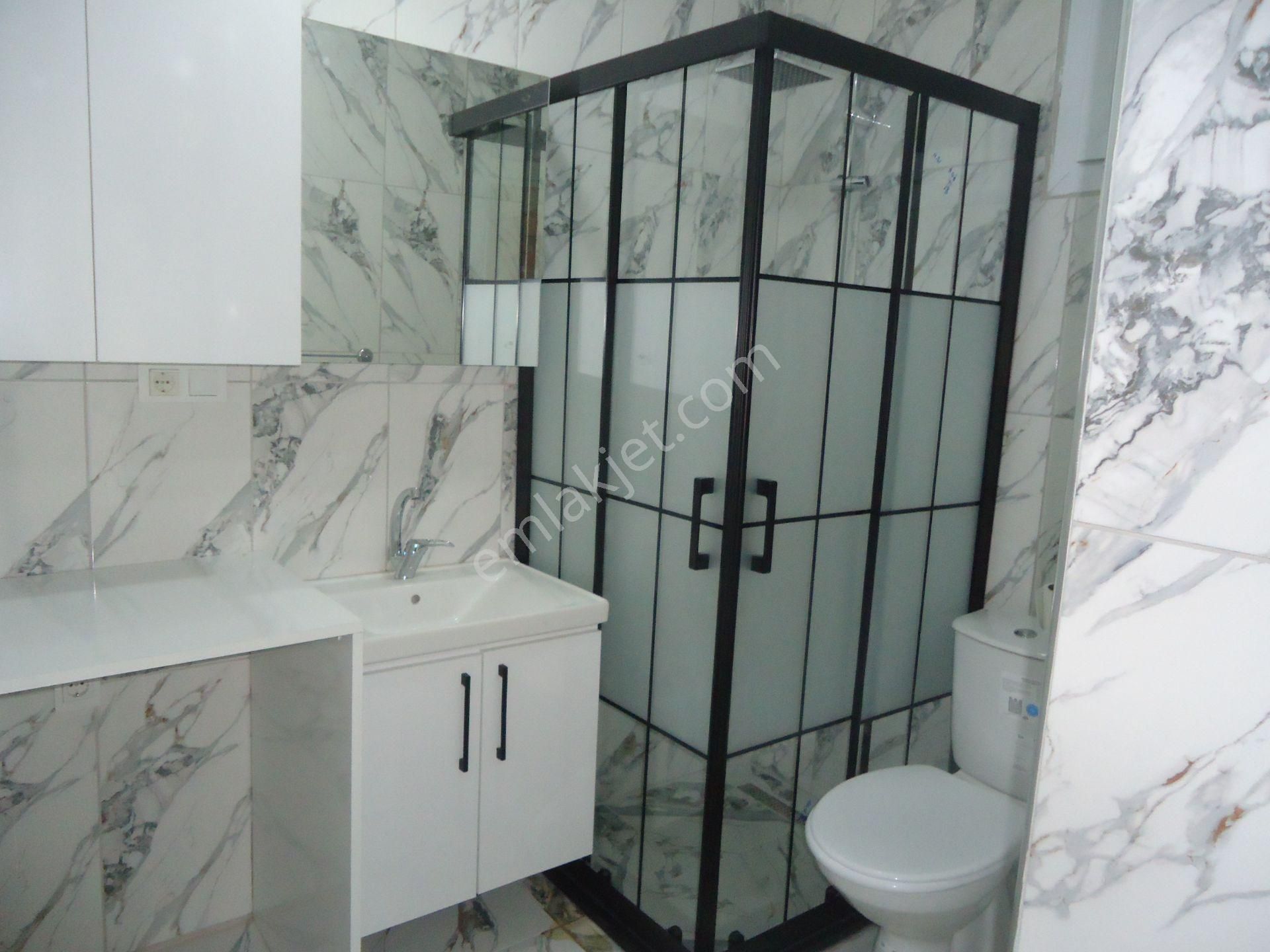 Salihli İstasyonda Namık Kemal Mah.ferah Cad. 3+1 100m2 İçi Tadilatlı Ara Kat - Görsel 12