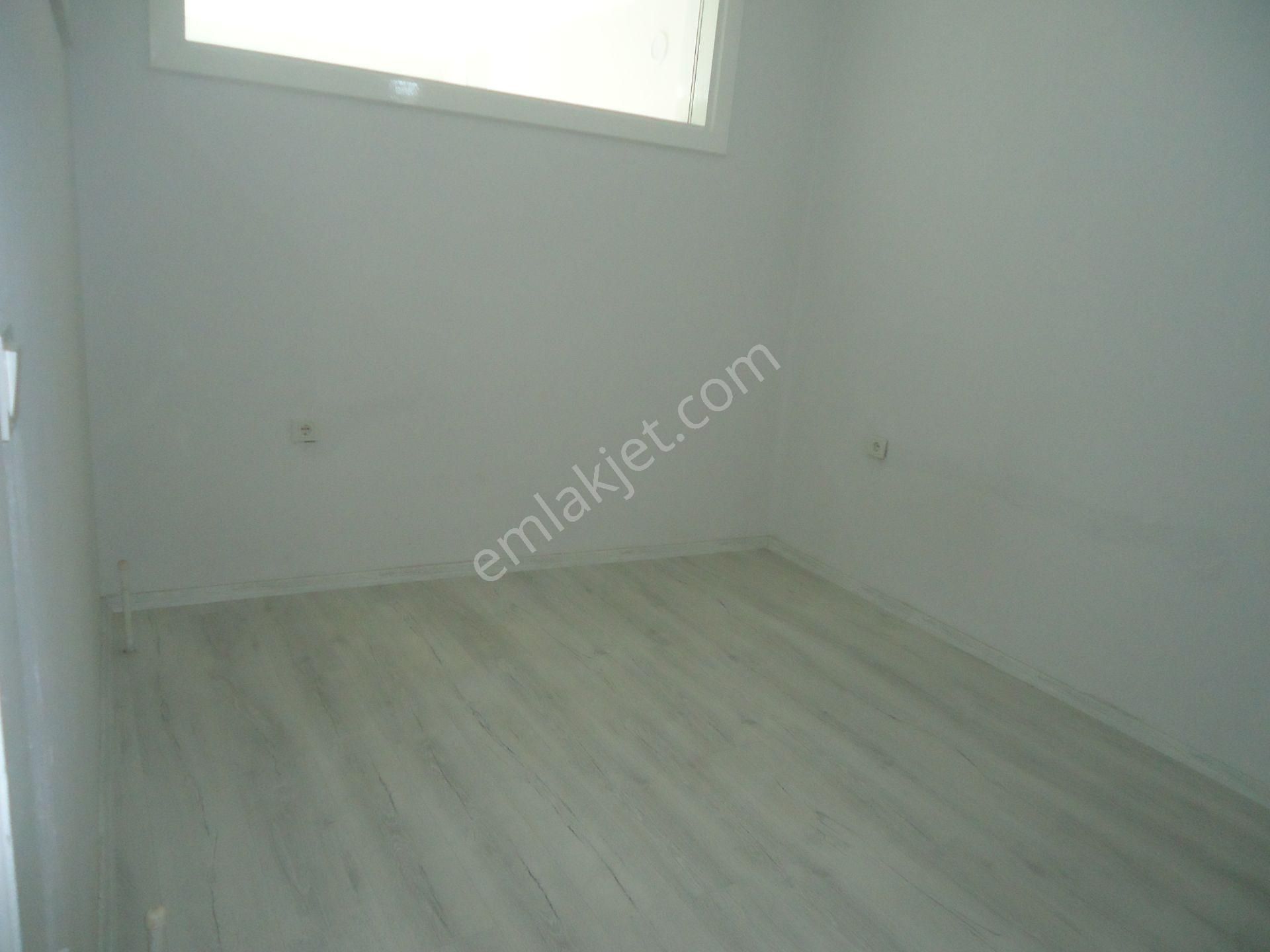 Salihli İstasyonda Namık Kemal Mah.ferah Cad. 3+1 100m2 İçi Tadilatlı Ara Kat - Görsel 18