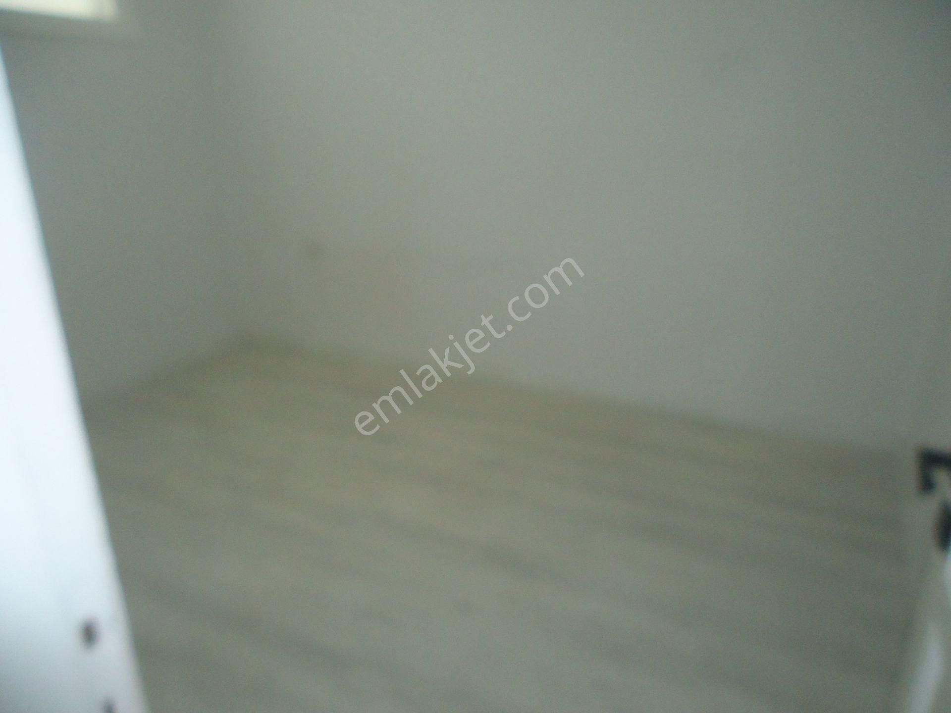 Salihli İstasyonda Namık Kemal Mah.ferah Cad. 3+1 100m2 İçi Tadilatlı Ara Kat - Görsel 14