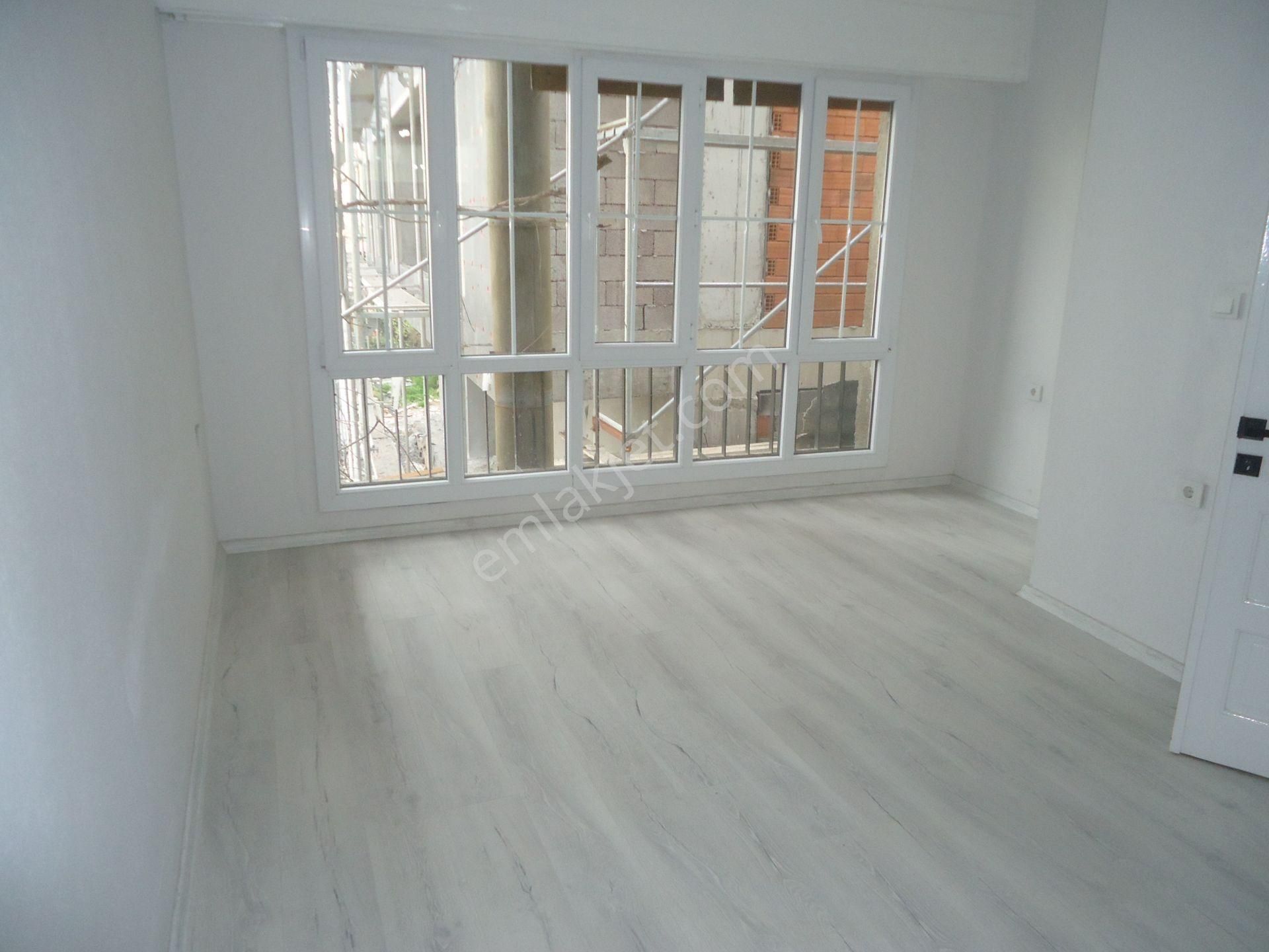 Salihli İstasyonda Namık Kemal Mah.ferah Cad. 3+1 100m2 İçi Tadilatlı Ara Kat - Görsel 13