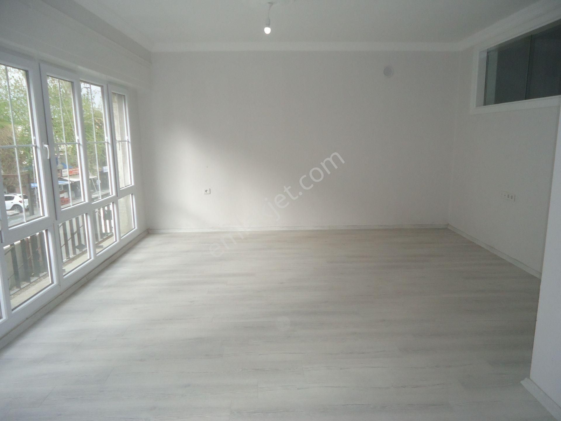 Salihli İstasyonda Namık Kemal Mah.ferah Cad. 3+1 100m2 İçi Tadilatlı Ara Kat - Görsel 7