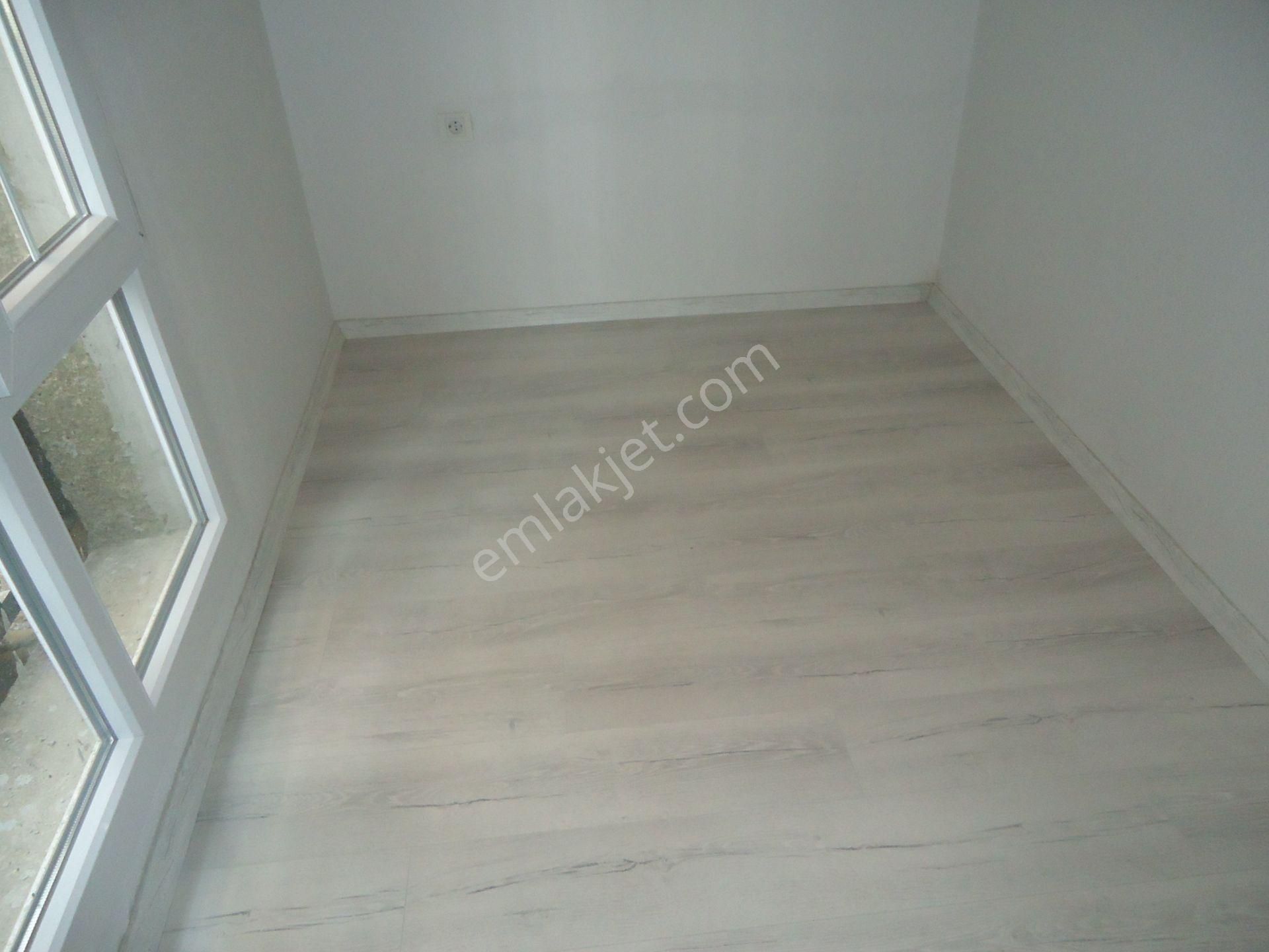 Salihli İstasyonda Namık Kemal Mah.ferah Cad. 3+1 100m2 İçi Tadilatlı Ara Kat - Görsel 11
