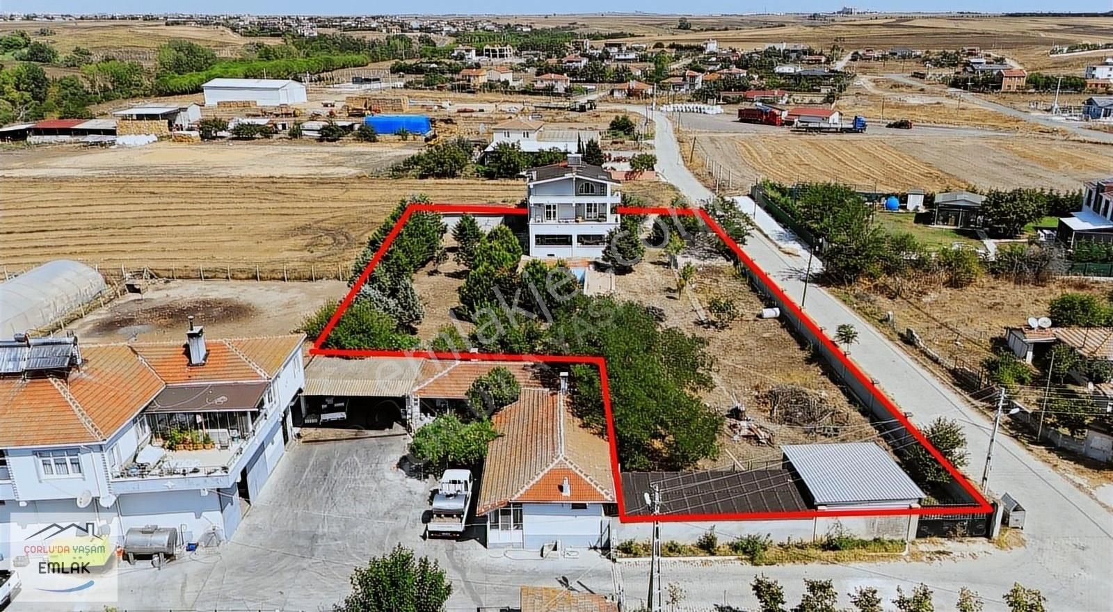 Marmaraereğlisi Yakuplu Satılık Villa Yakuplu Mahallesinde 2.785 M2 Açık Alana Sahip Satılık Villa