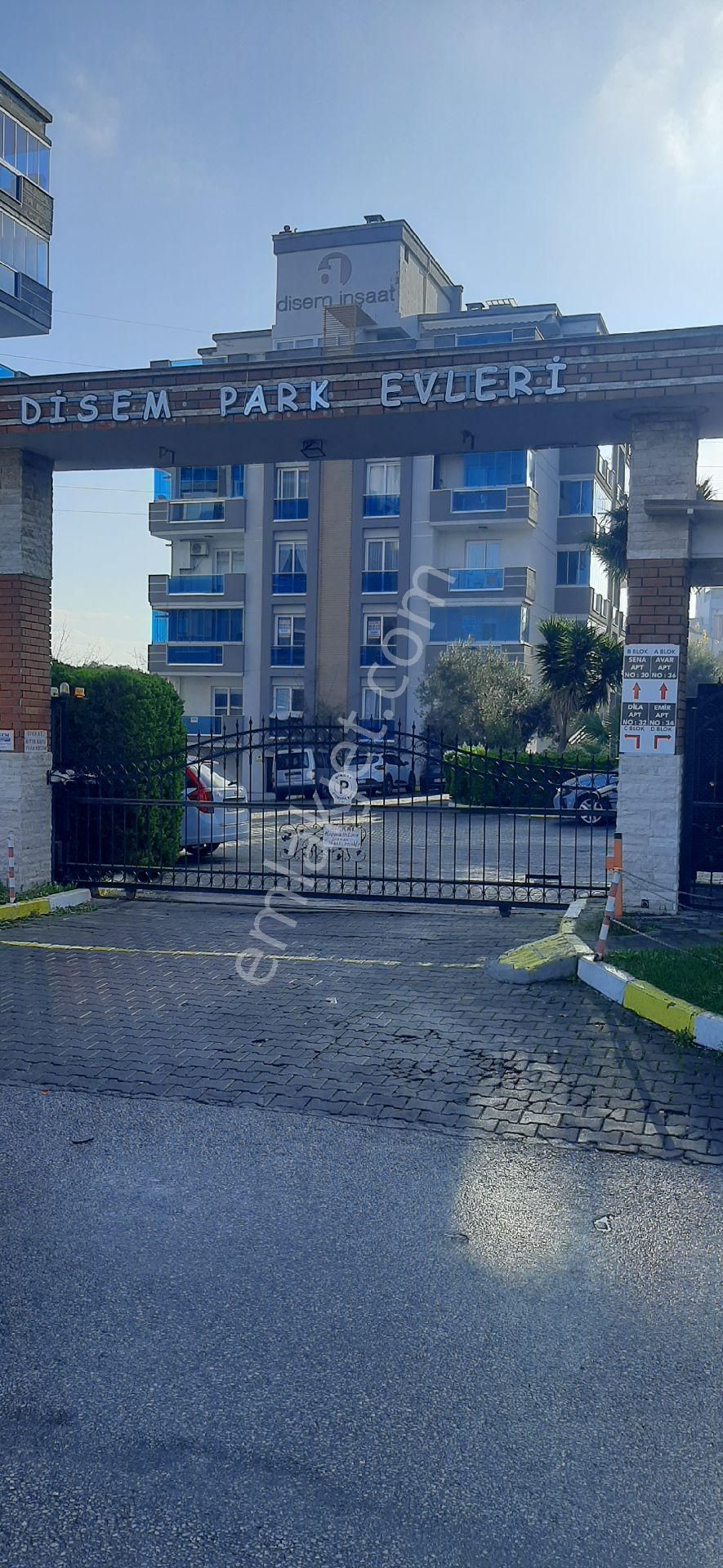 Karabağlar Yunus Emre Kiralık Daire Karabaglar Yunus Emre Mahalleside Site İçinde Kiralık 2+1 Daire