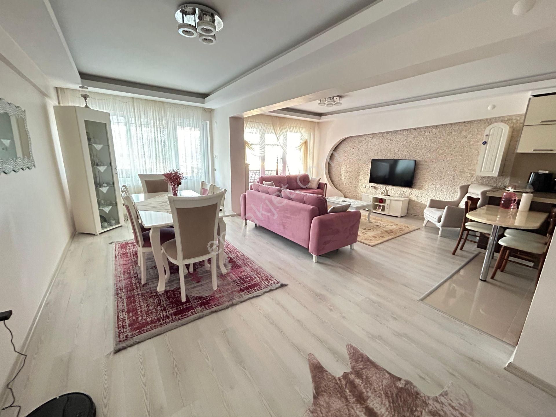 Yıldırım Yeşil Satılık Daire Nidam Emlaktan Karamazakta 4+1 230m2 3.arakat Dublex Manzaralı Daire