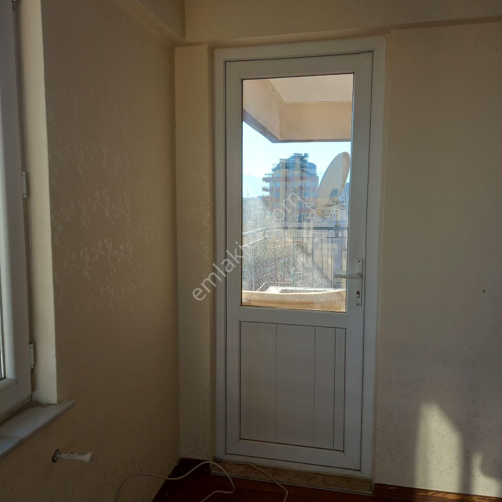 Kızıltoprak Mah Site İçinde Kiralık Daire - Görsel 13