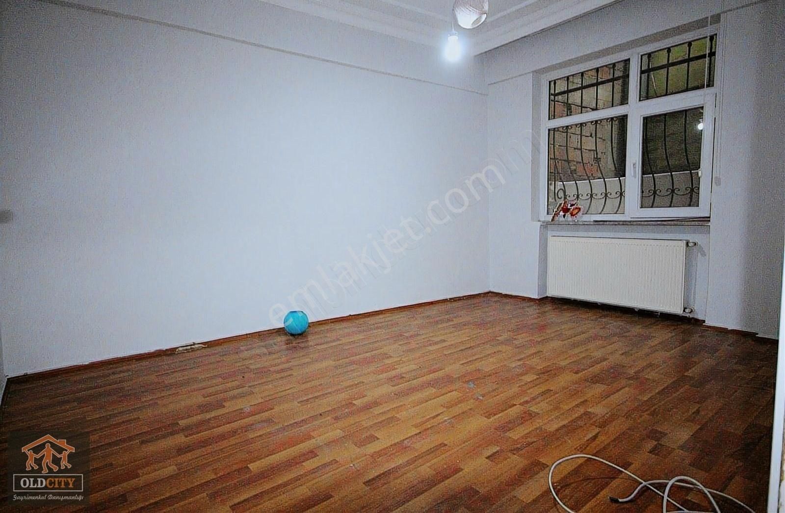 Bahçelievler Siyavuşpaşa Kiralık Daire Old Cityden Emek Cd 2 Bina 3+1 100m2 B.katı