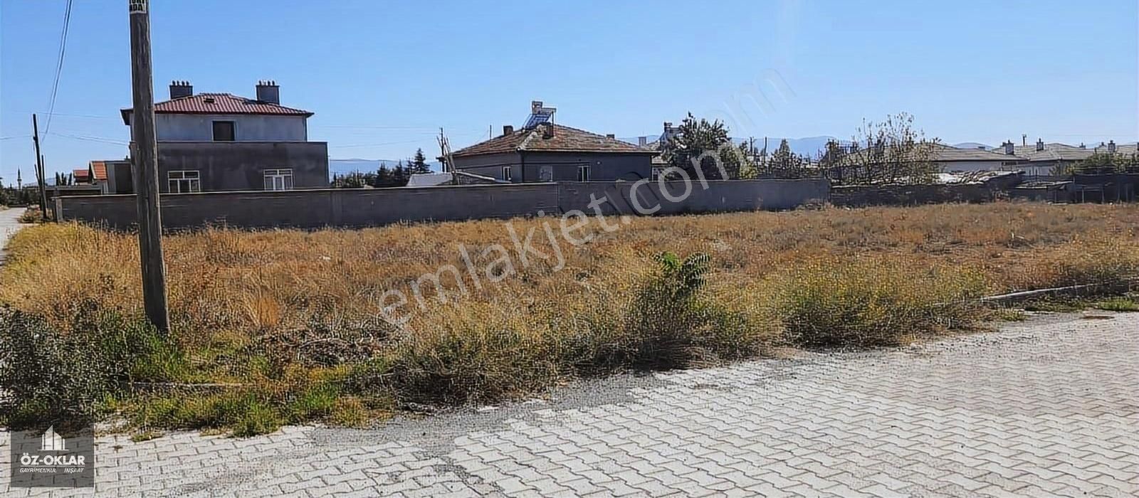 Sarayönü Hatip Satılık Konut İmarlı Özoklardan Sarayönü Merkezde Kelepir İki Kata İmarlı Arsa