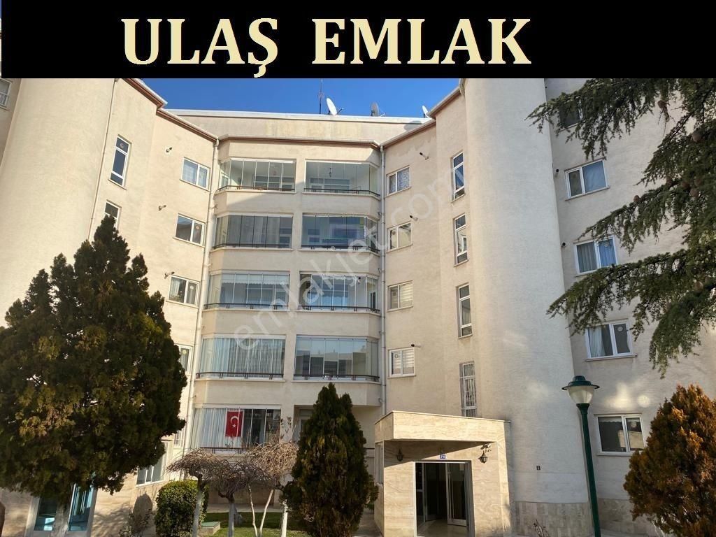 Etimesgut Ayyıldız Satılık Daire Ulaş Emlak Elvankent Cuma Pazarı Ve Sağlık Ocağı Yanı Site İçi