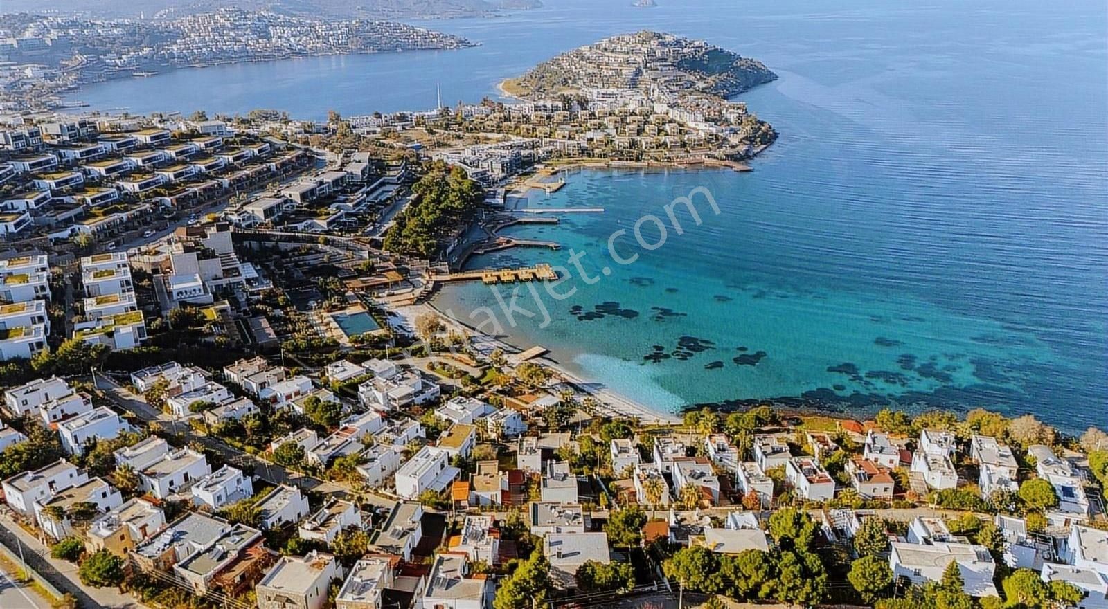 Bodrum Dirmil Satılık Müstakil Ev Balyek Sitesi'nde Tam Müstalil Satılık Plajlı Villa