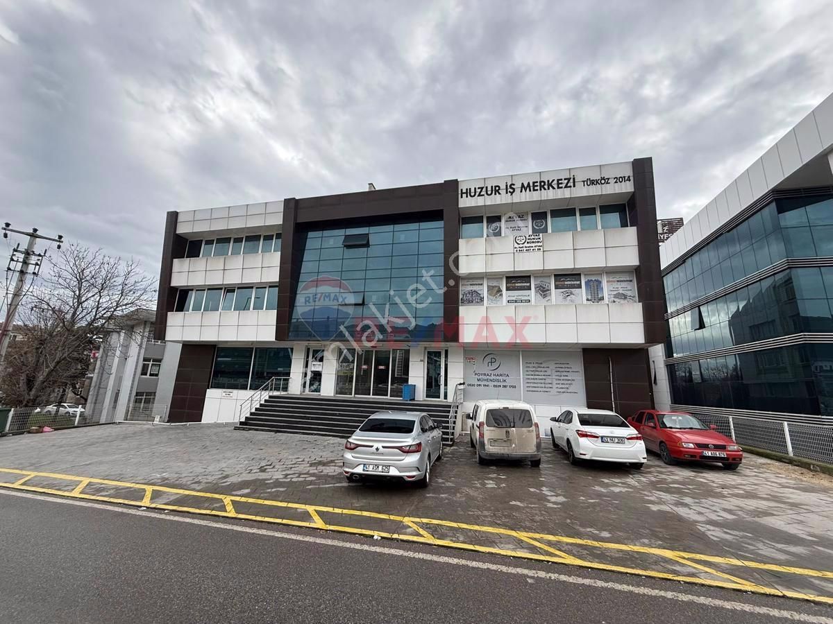 Kocaeli Körfez Satılık Ofis Remax Armina Güvencesiyle Yatırımlık Ofis