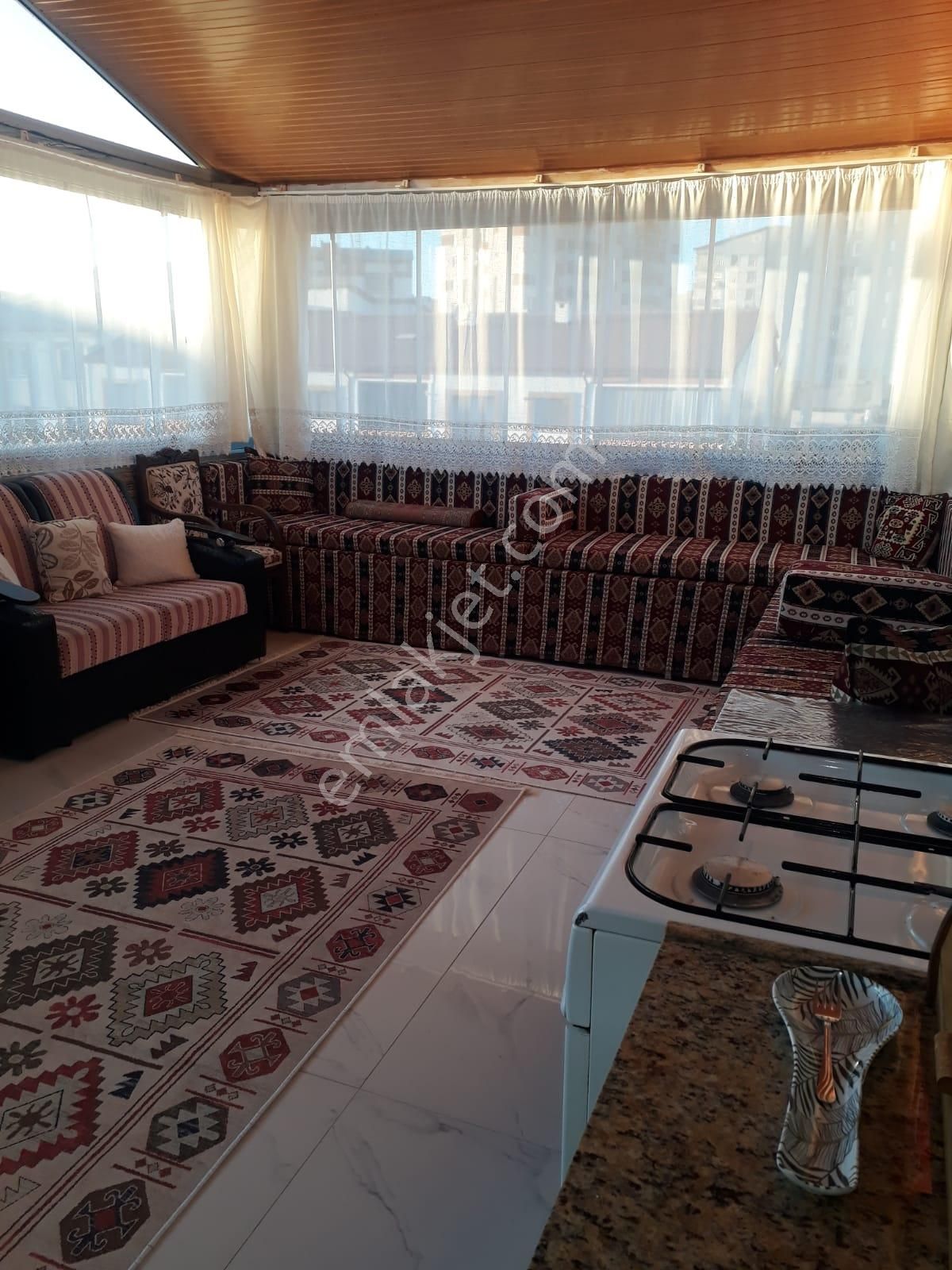 Sivas Merkez Diriliş Kiralık Daire Damla Emlaktan Diriliş Mah.kiralık Eşyalı Daire