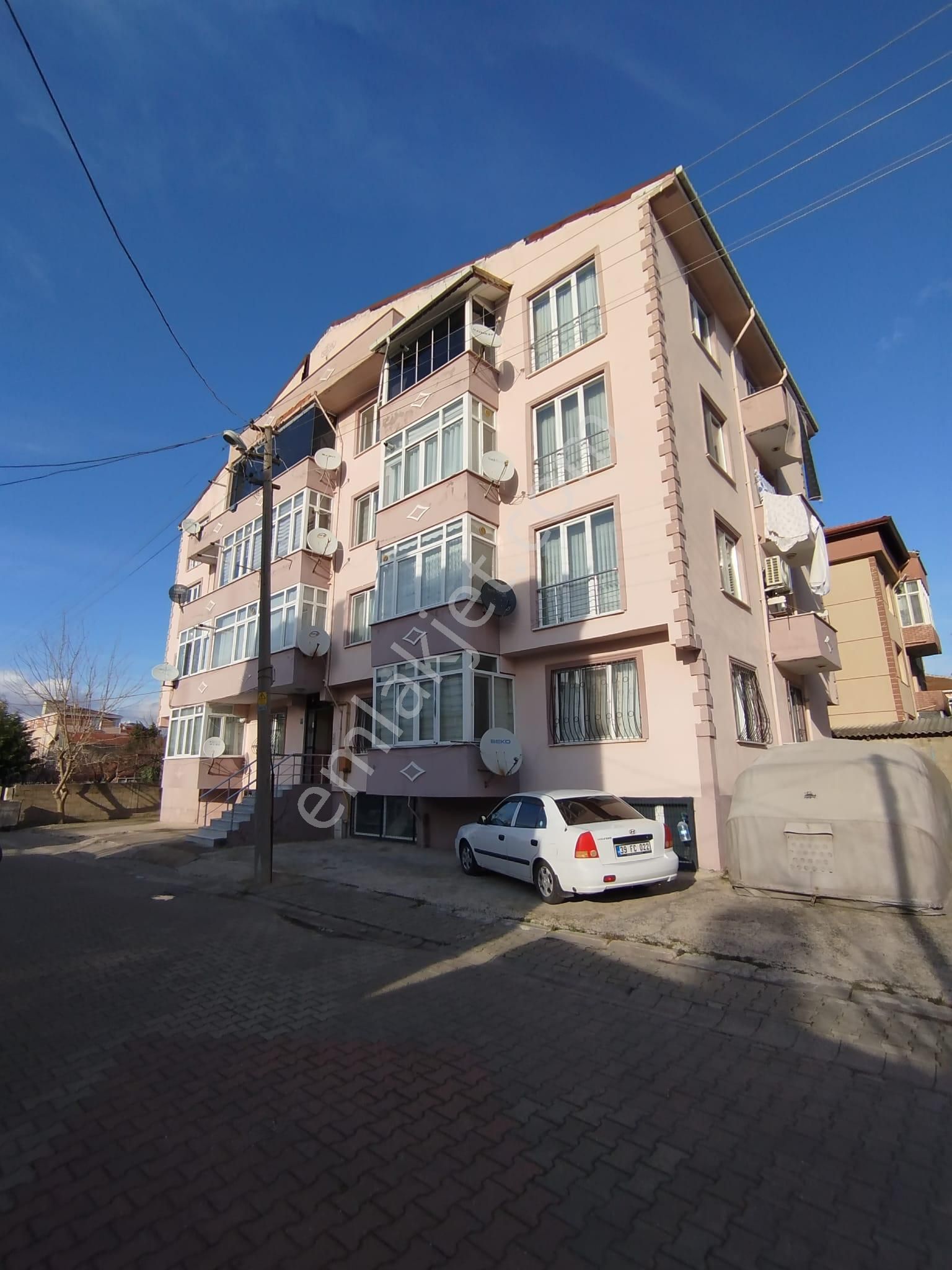 Muratlı İstiklal Kurtpınar Satılık Daire Tekirdağ Muratlı Kurtpınar Mahallesinde Satılık 4+2 Dublex Daire