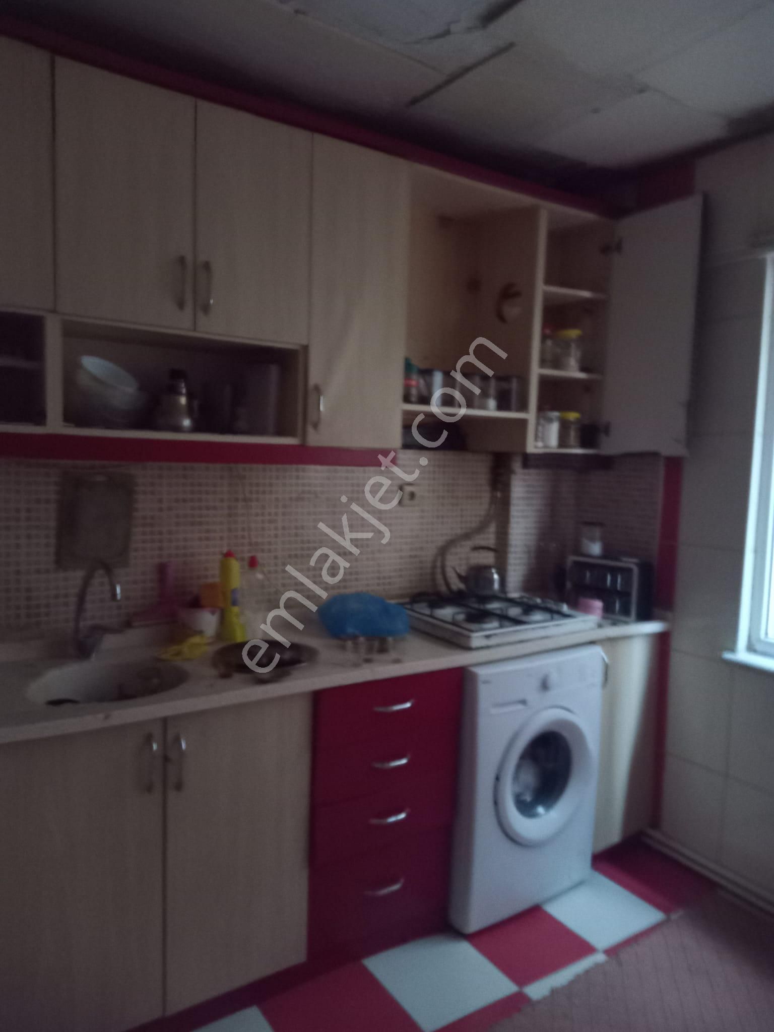 Bursa Yıldırım Zümrütevler Mahallesi Kurtbasan Caddesinde Satılık 3 Katlı Bina Müstakil Ev - Görsel 21