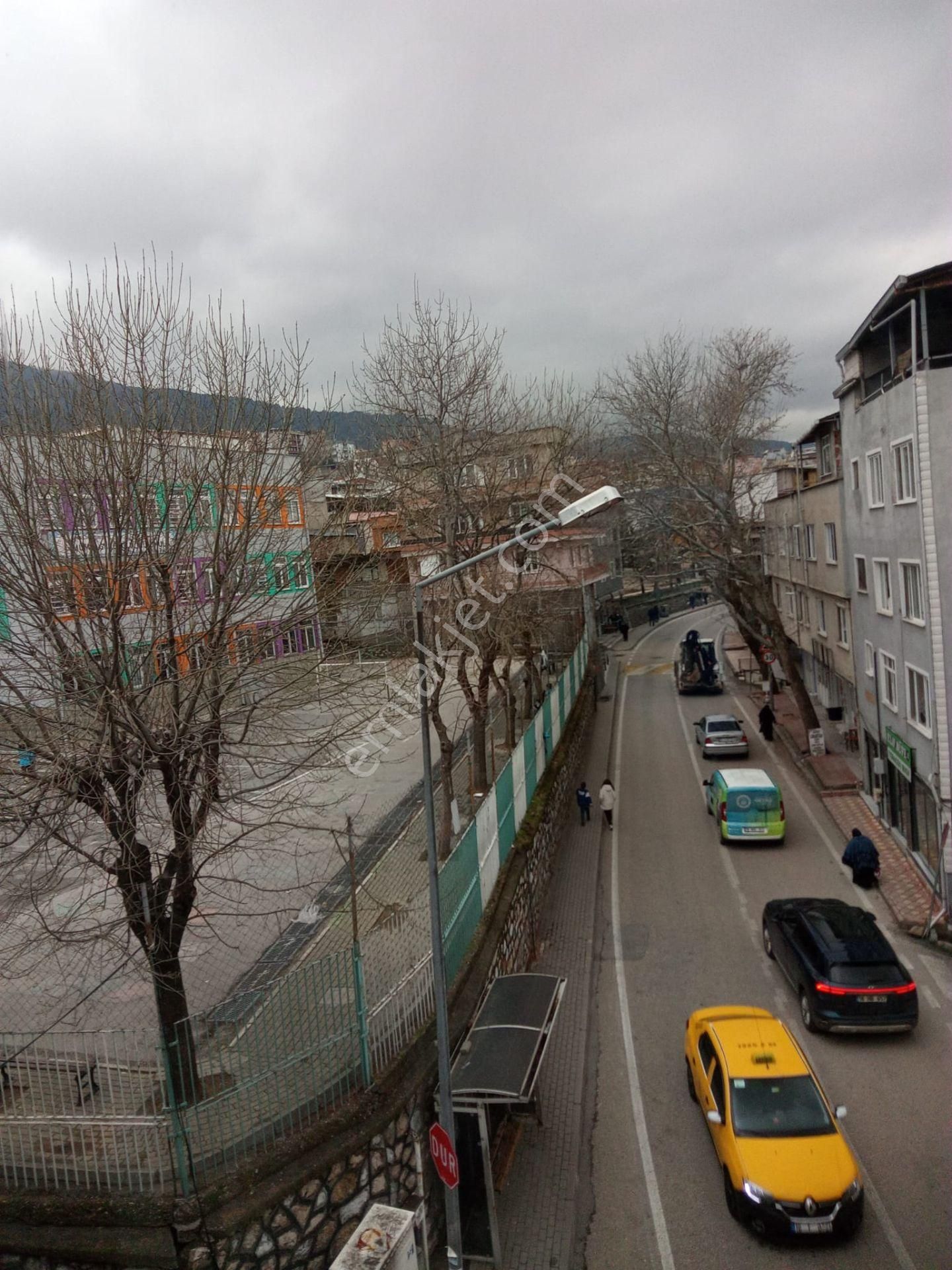 Bursa Yıldırım Zümrütevler Mahallesi Kurtbasan Caddesinde Satılık 3 Katlı Bina Müstakil Ev - Görsel 6