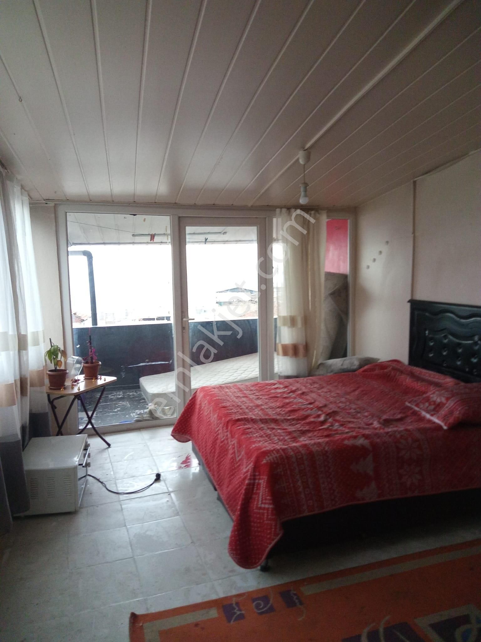 Bursa Yıldırım Zümrütevler Mahallesi Kurtbasan Caddesinde Satılık 3 Katlı Bina Müstakil Ev - Görsel 3