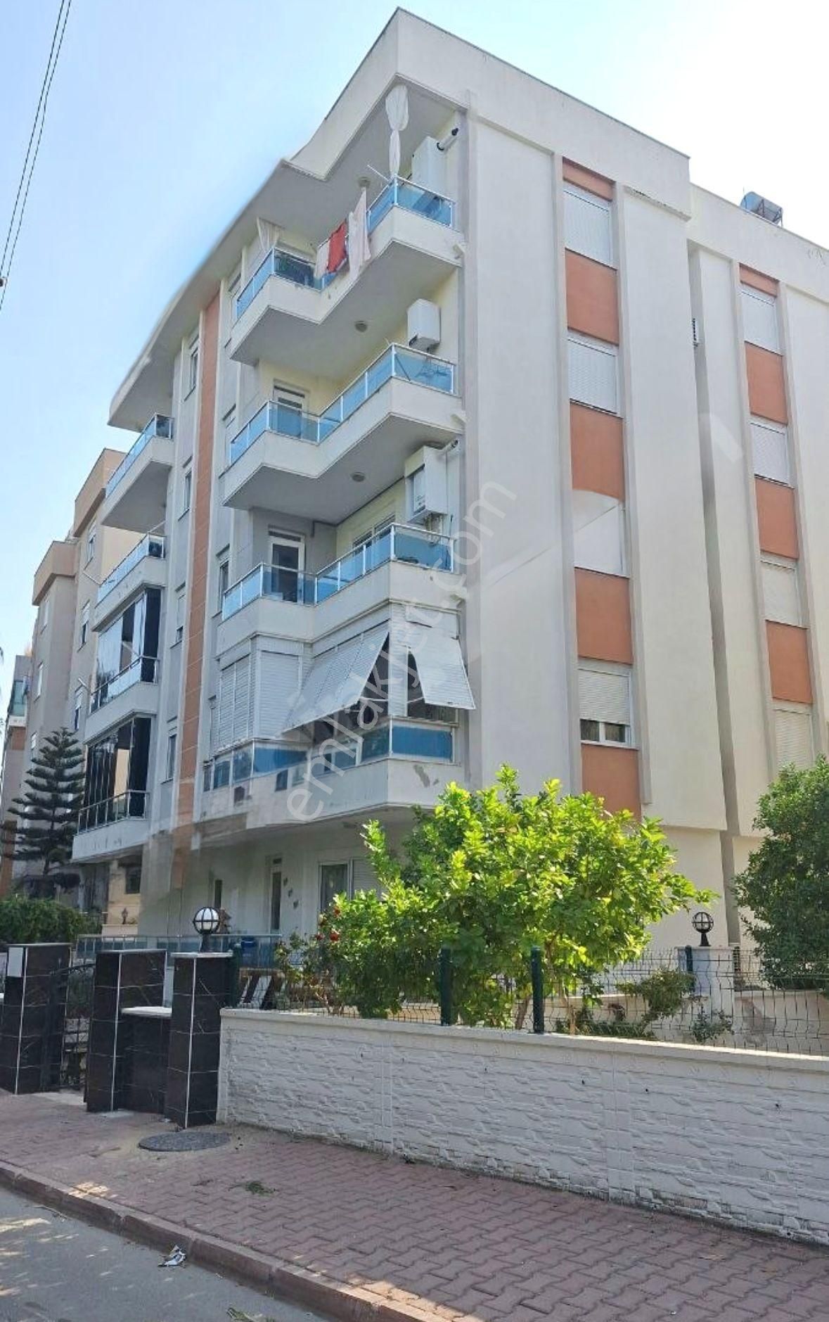 Muratpaşa Çaybaşı Satılık Daire Çaybaşı Mahallesinde Asansörlü Fırsat 3+1 Arakat Satılık Daire