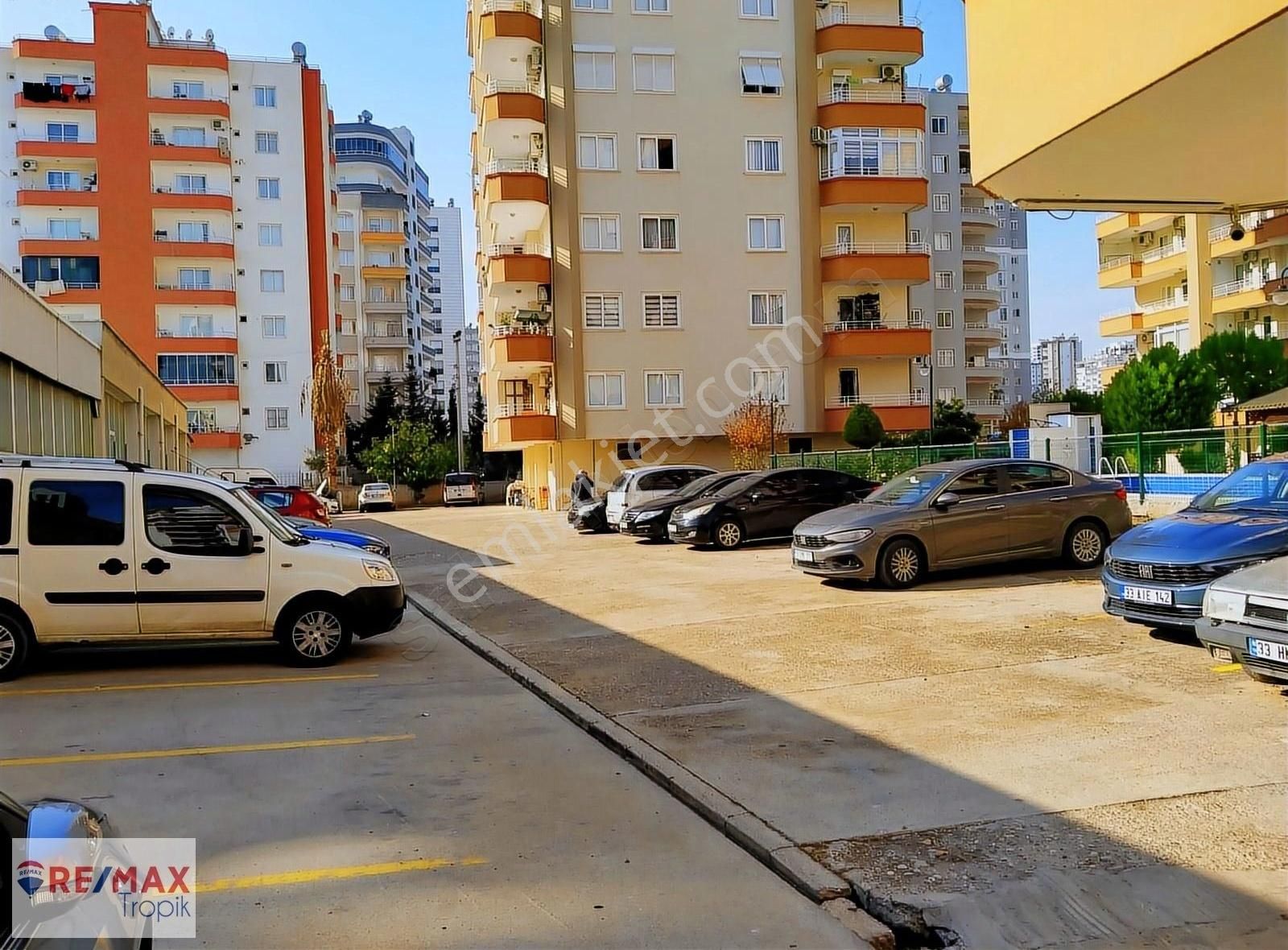 Mezitli Merkez Kiralık Daire Remax Tropik'ten Mezitli Başakkent Sitesinde Kiralık 3+1 Daire