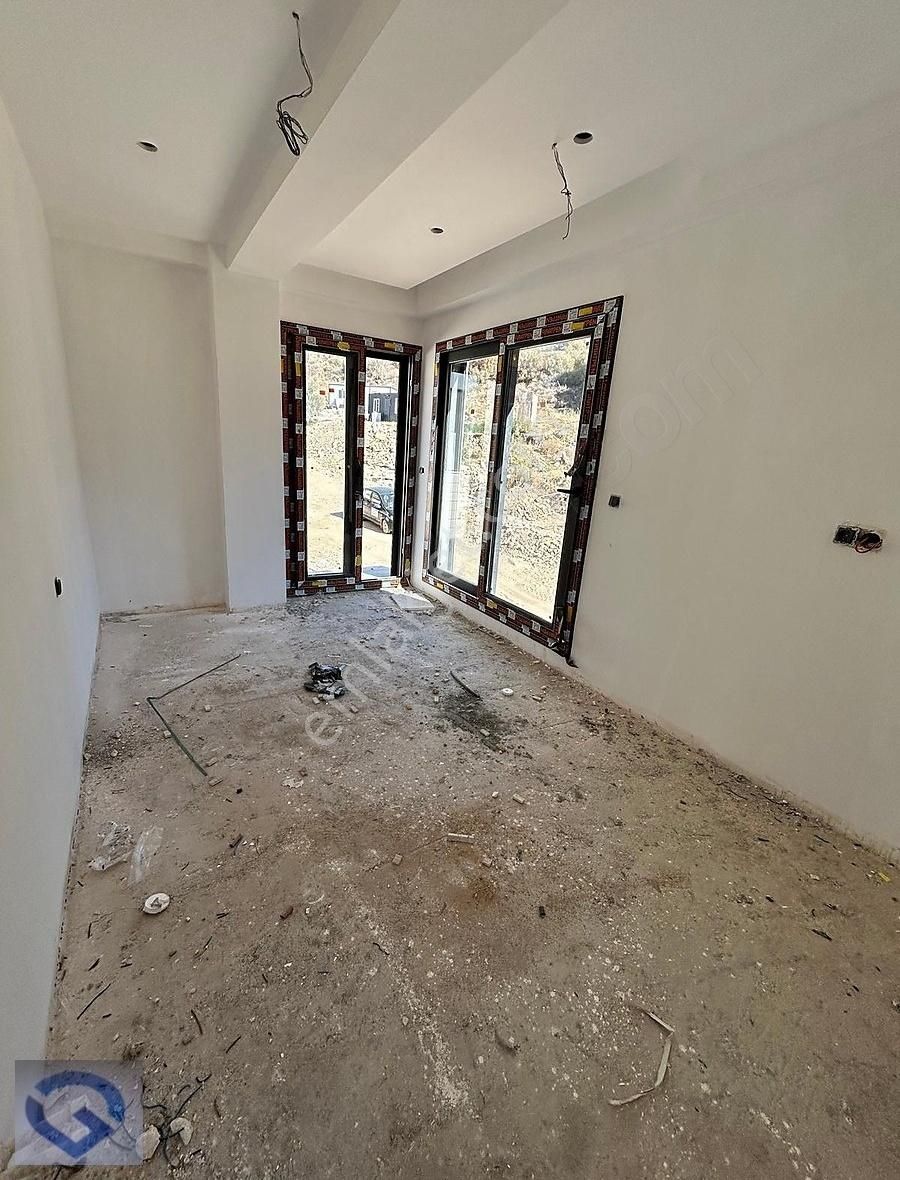 Güvenci'den Yeni Foça'da Projeden Satılık Dubleks Villalar - Görsel 18