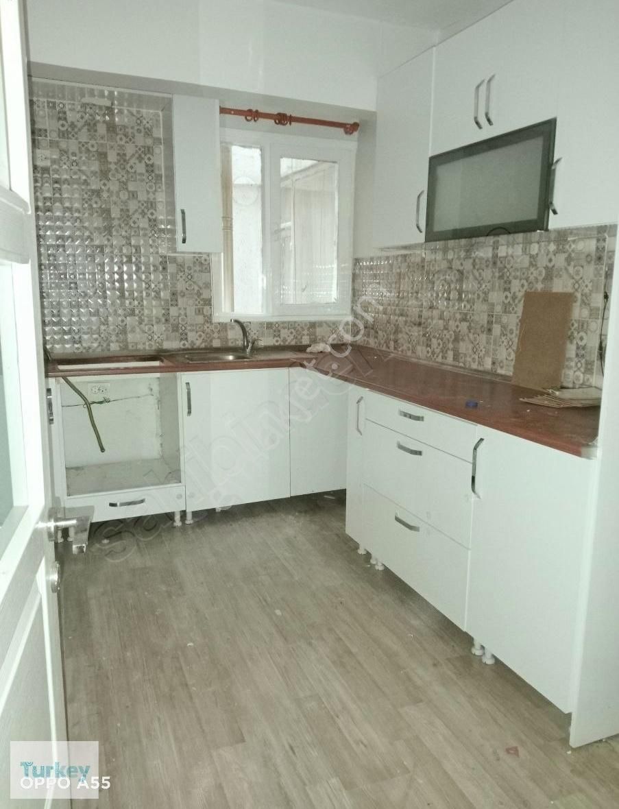 Bakırköy Osmaniye Kiralık Daire Bakırköy Osmaniye Kiralık 2+1 90 M2 Temiz Daire