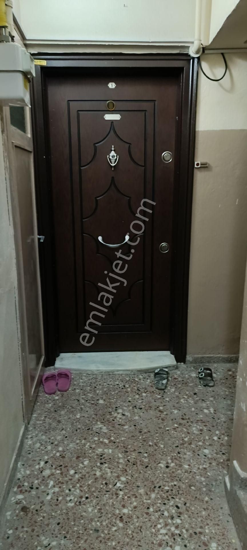 Konak Güneşli Kiralık Daire Güneşli Mahallesinde 2+1doğalgazlı Eşyalı Kiralık Daire