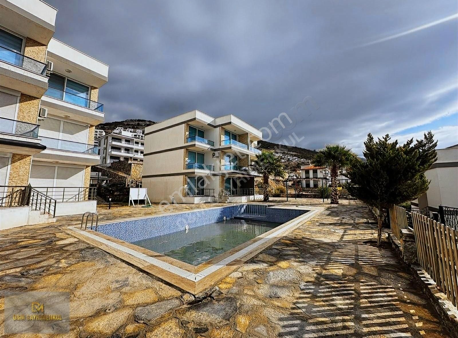 Akbuk'de Ful Denız Manzaralı Kısmi Esyalı 1+1 Fırsat Daire - Görsel 9