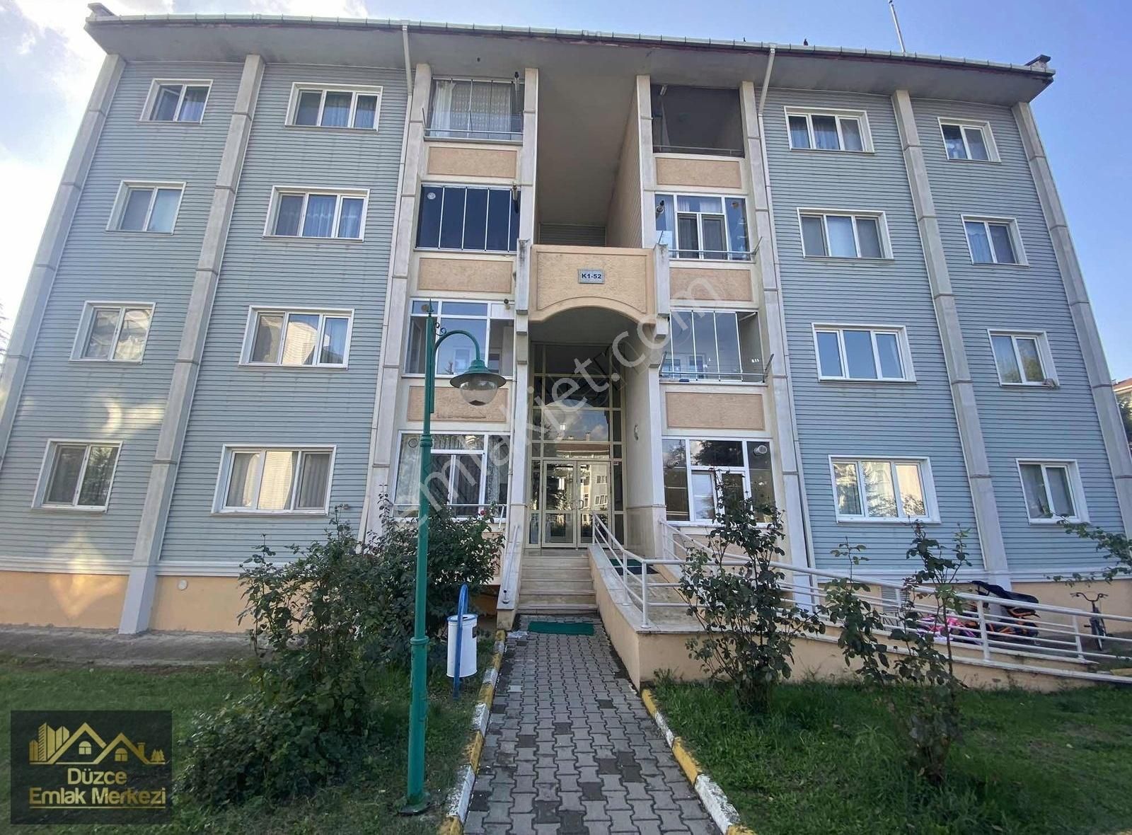 Düzce Merkez Koçyazı Kiralık Daire Metek Toki ' De Yüksek Giriş Kiralık 3+1 Daire