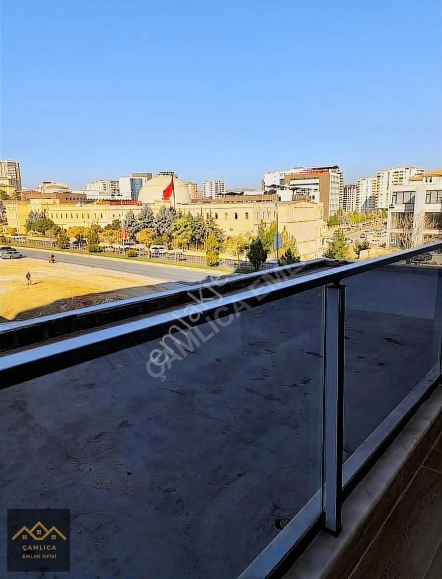 Artuklu Nur Kiralık Daire Çamlıca Emlaktan Kiralık Yeni Eşyalı 1+1 Ultra Lüx Daire