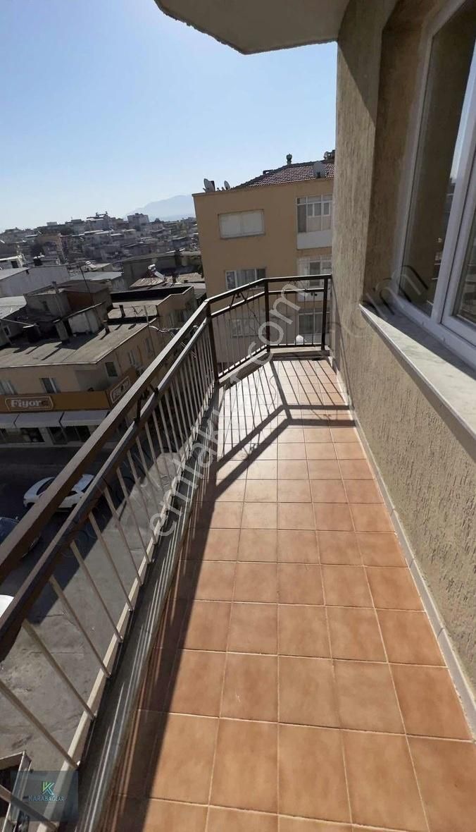 Karabağlar Refet Bele Kiralık Daire 145 M2 Doğalgazlı Ara Kat Daire