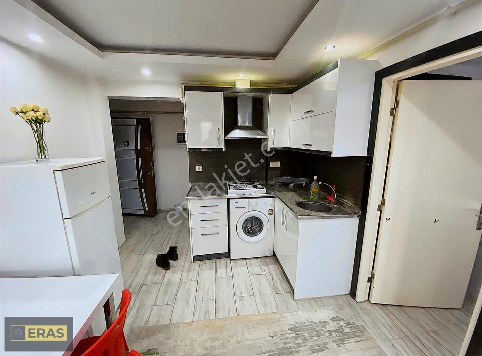 Pamukkale İstiklal Kiralık Daire Kayhan Cadde Üzeri Geniş 1+1 Ara Kat Bakkonlu Asansörlü Apart