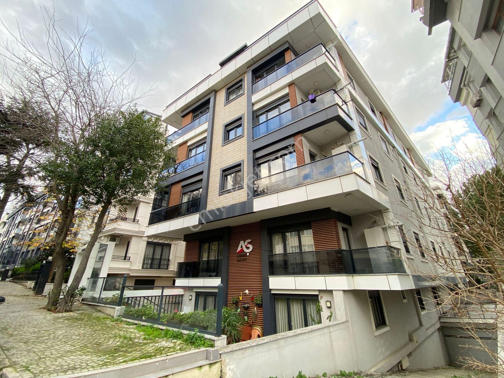 Maltepe Küçükyalı Satılık Daire ▃turyap Bostancı▃küçükyalı Sahilde Mimari Dekorlu 70m² 2+1 !