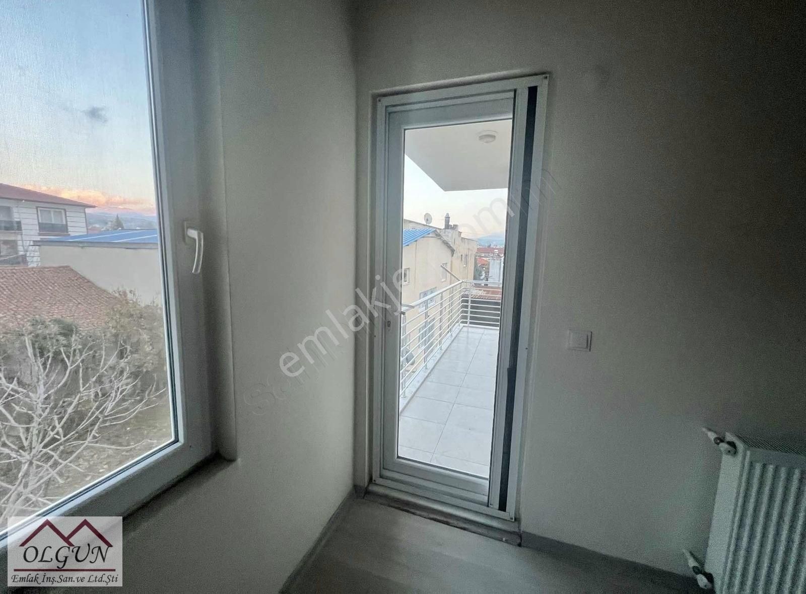 Menteşe Bayır Kiralık Daire Bayır Meydana 50 Metre Mesafede Kiralık Daire