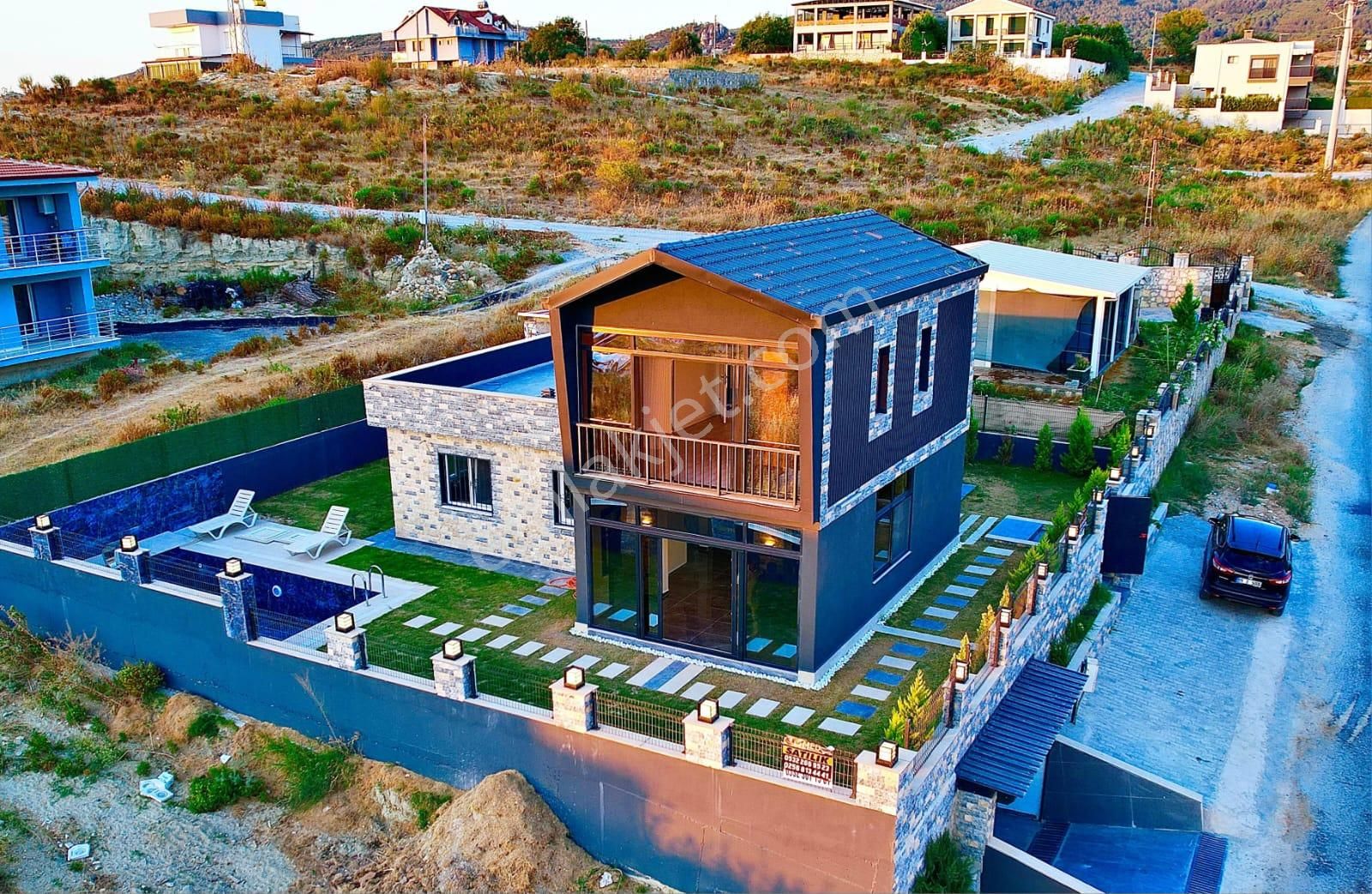 Kuşadası Yaylaköy Satılık Villa Kuşadası Yayla Köyü'nde Muhteşem 4+1 Ayrı Mutfaklı Villa