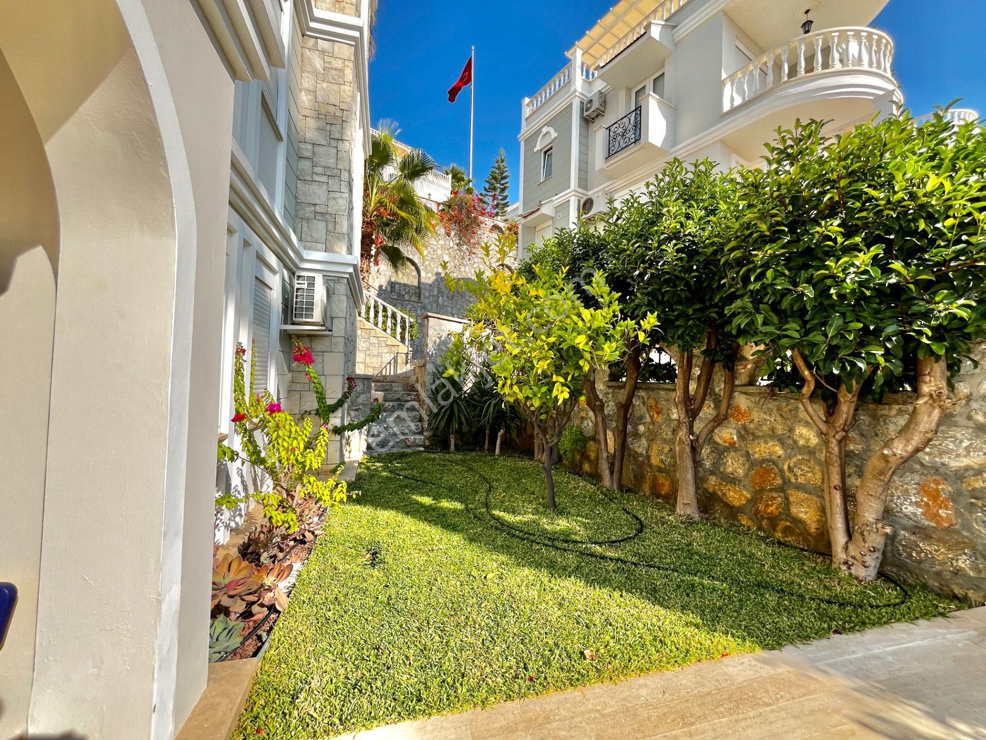 Alanya Uygun Oasis Club'ta Müstakil 4+1 Satılık Villa - Görsel 4