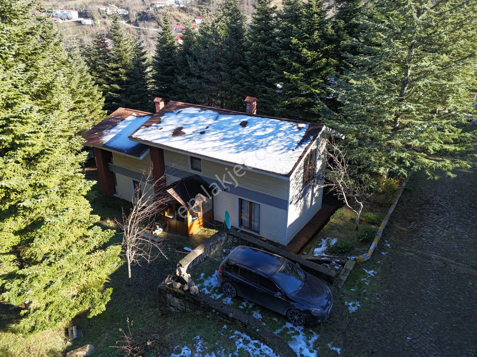 Kaynaşlı Darıyeribakacak Köyü (Başyazıcıoğlu Dağ Evleri) Satılık Villa Epa Uğur'dan Bolu Dağı Site İçinde Satılık Eşyalı Villa