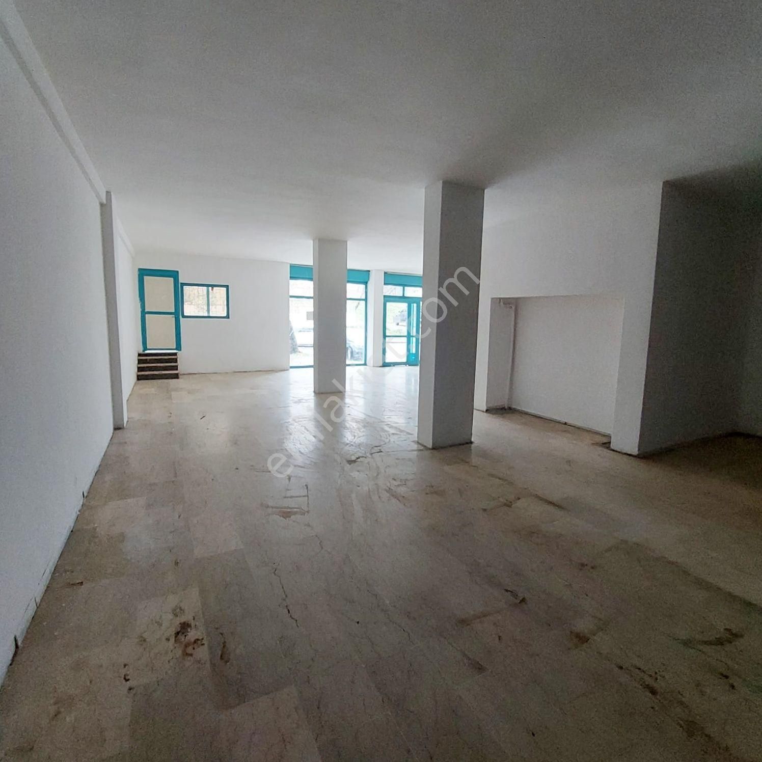 Kartal Gümüşpınar Kiralık Dükkan & Mağaza Mertcan Dan Gümüşpınar Mah Ulaşımı Kolay 350m2 Kiralık Dkkan