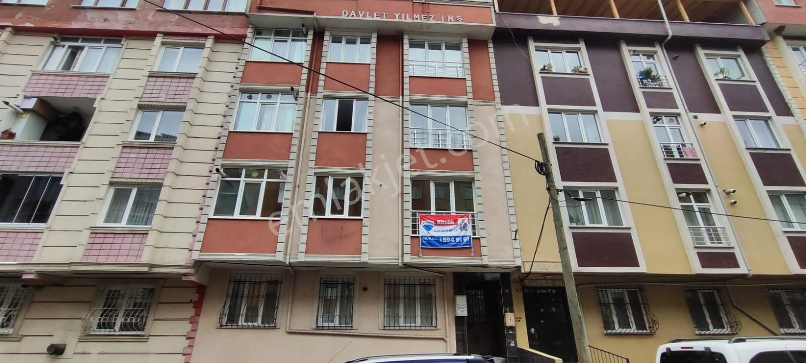 Gaziosmanpaşa Karadeniz Kiralık Daire Remax Ala'dan Karadeniz Mahallesi Mecidiyeköy Tramvayına Yakın Kiralık Arakat Daire!!