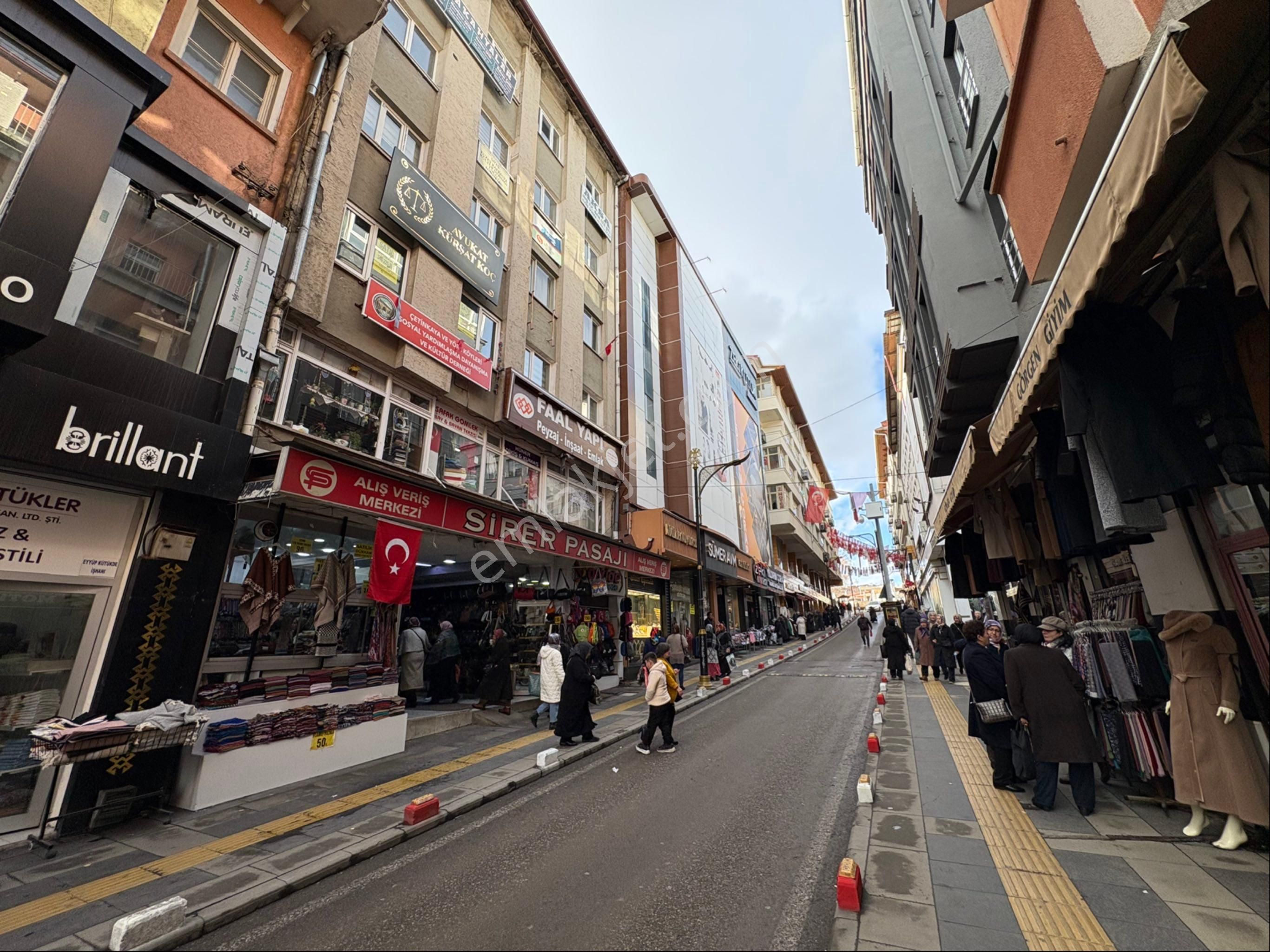 Sivas Sivas Merkez Satılık Büro Sivas Merkez Bankalar Caddesinde Satılık Büro ..!!