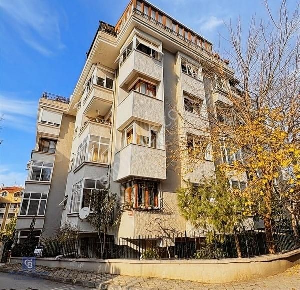 Üsküdar Acıbadem Kiralık Daire Acıbadem Nişantaşı Bölgesinde Asansörlü Ve Otoparklı Binada 3+1