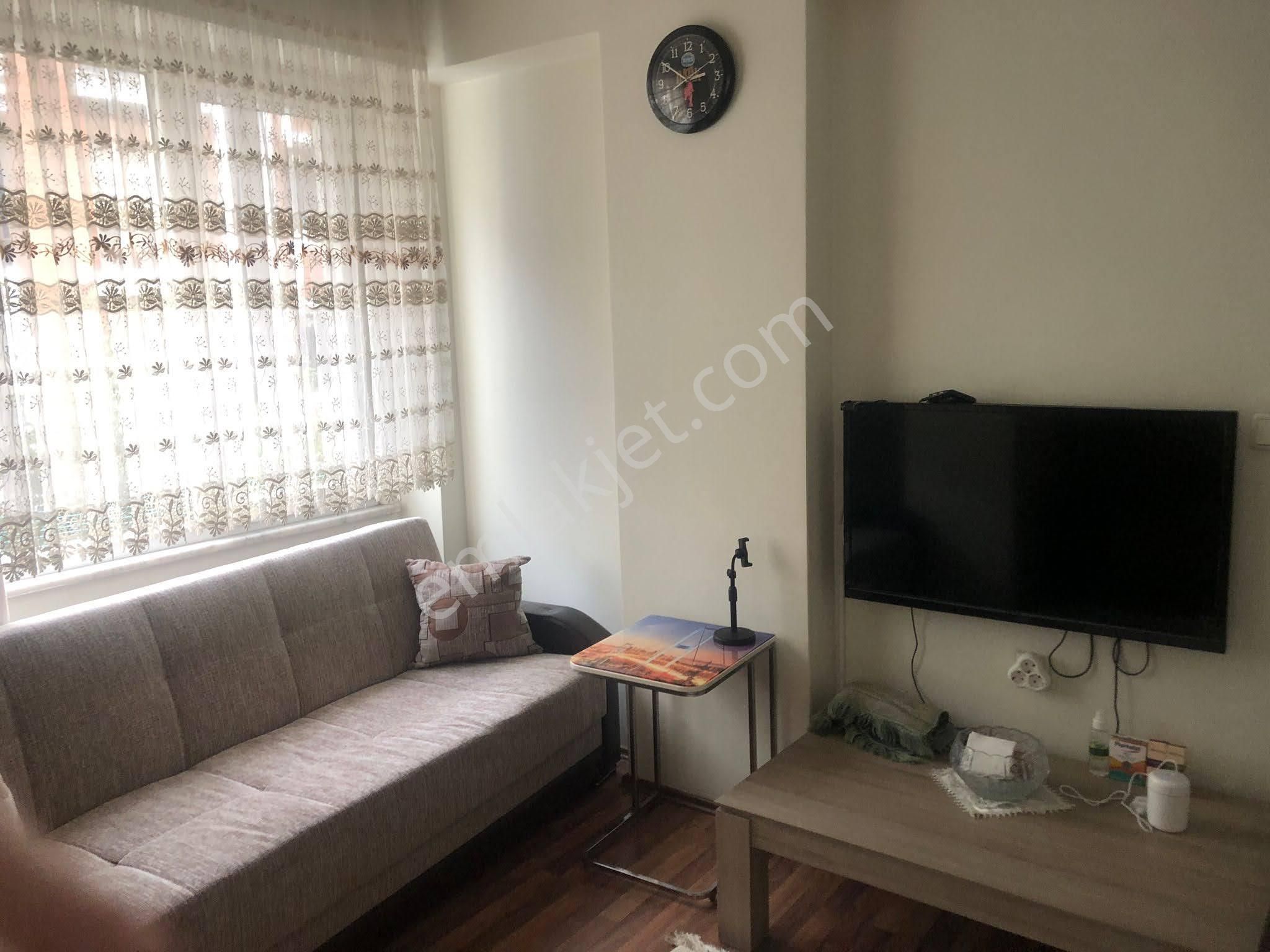 Bayrampaşa Kartaltepe Kiralık Daire Bayrampaşa Kartaltepe Kaçmazdan Kiralık 105m2 Y.giriş Çok Temiz Eşyalı Daire