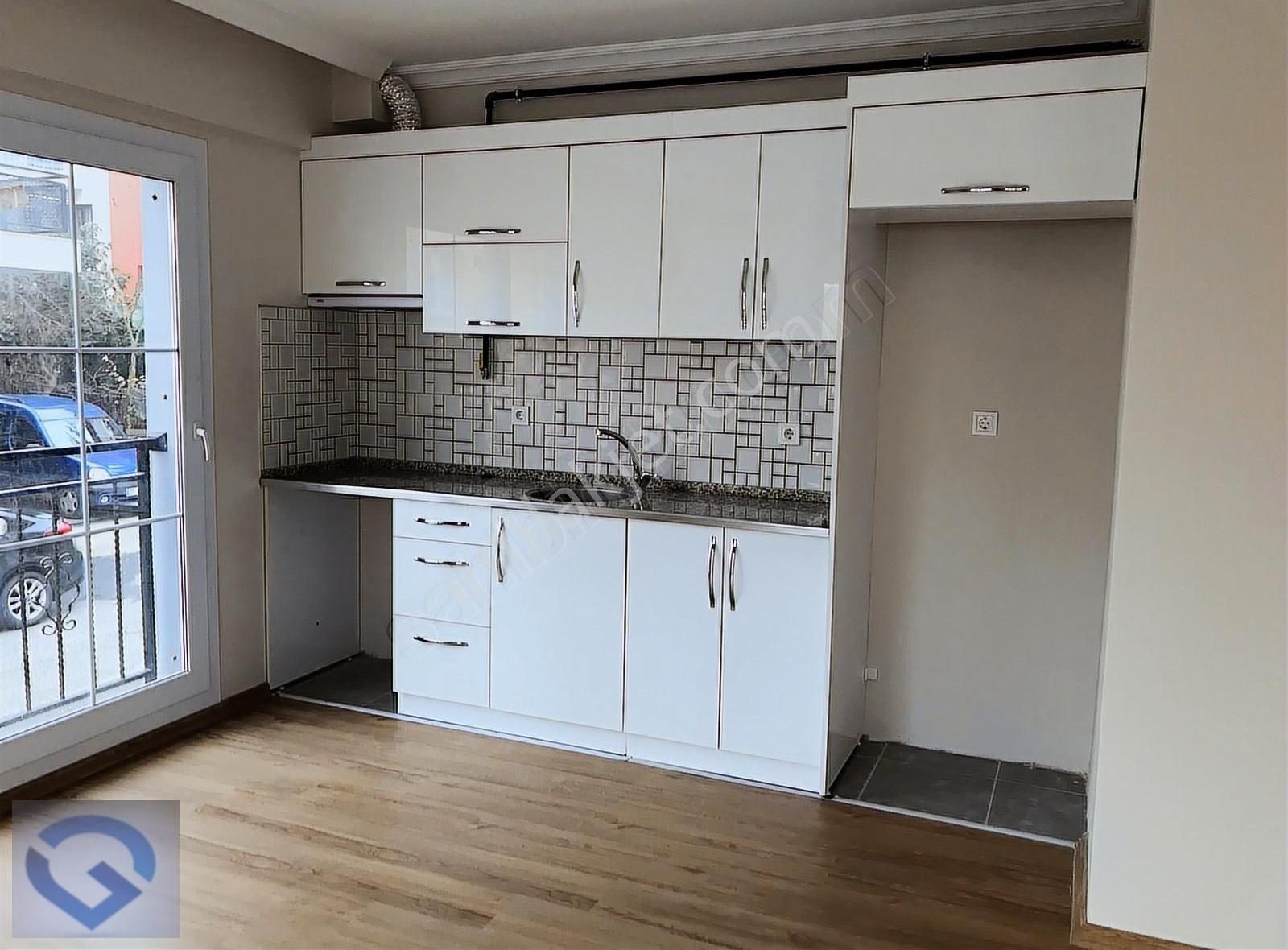 Güvenci'den Zübeyde Hanım Mah.de 2+1,88 M²,ters Dubleks,satılık - Görsel 3